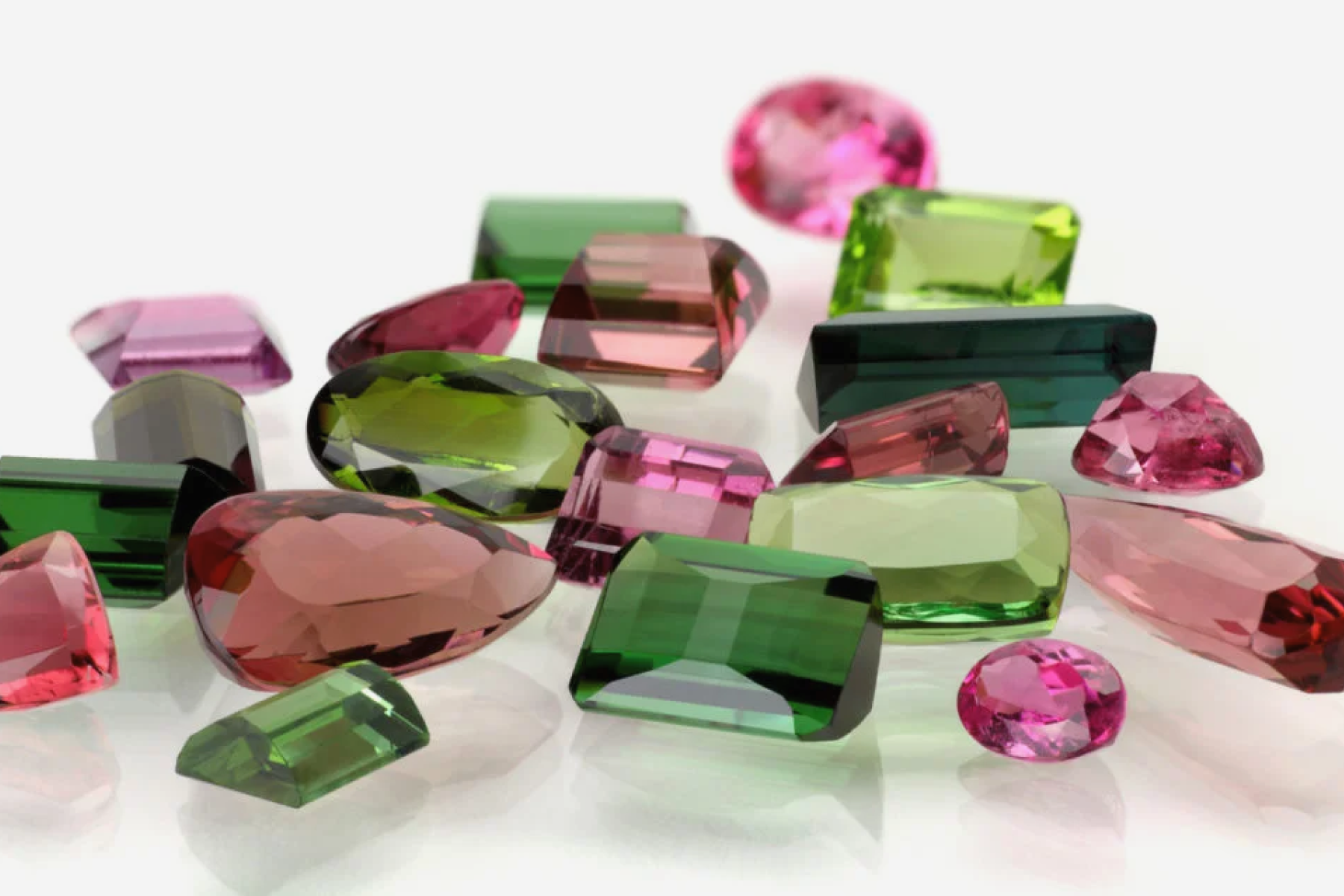 Natural, Treated and Synthetic Gemstones: What's The Difference?