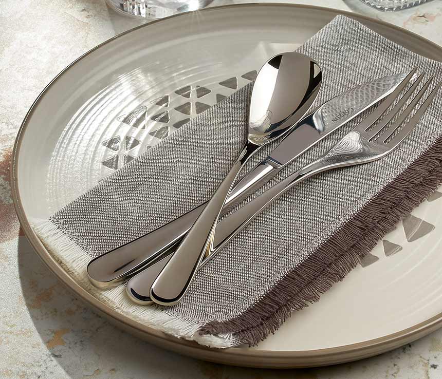 ZEPHYR IMPRINT DINNER PLATE SET: DANICA STUDIO