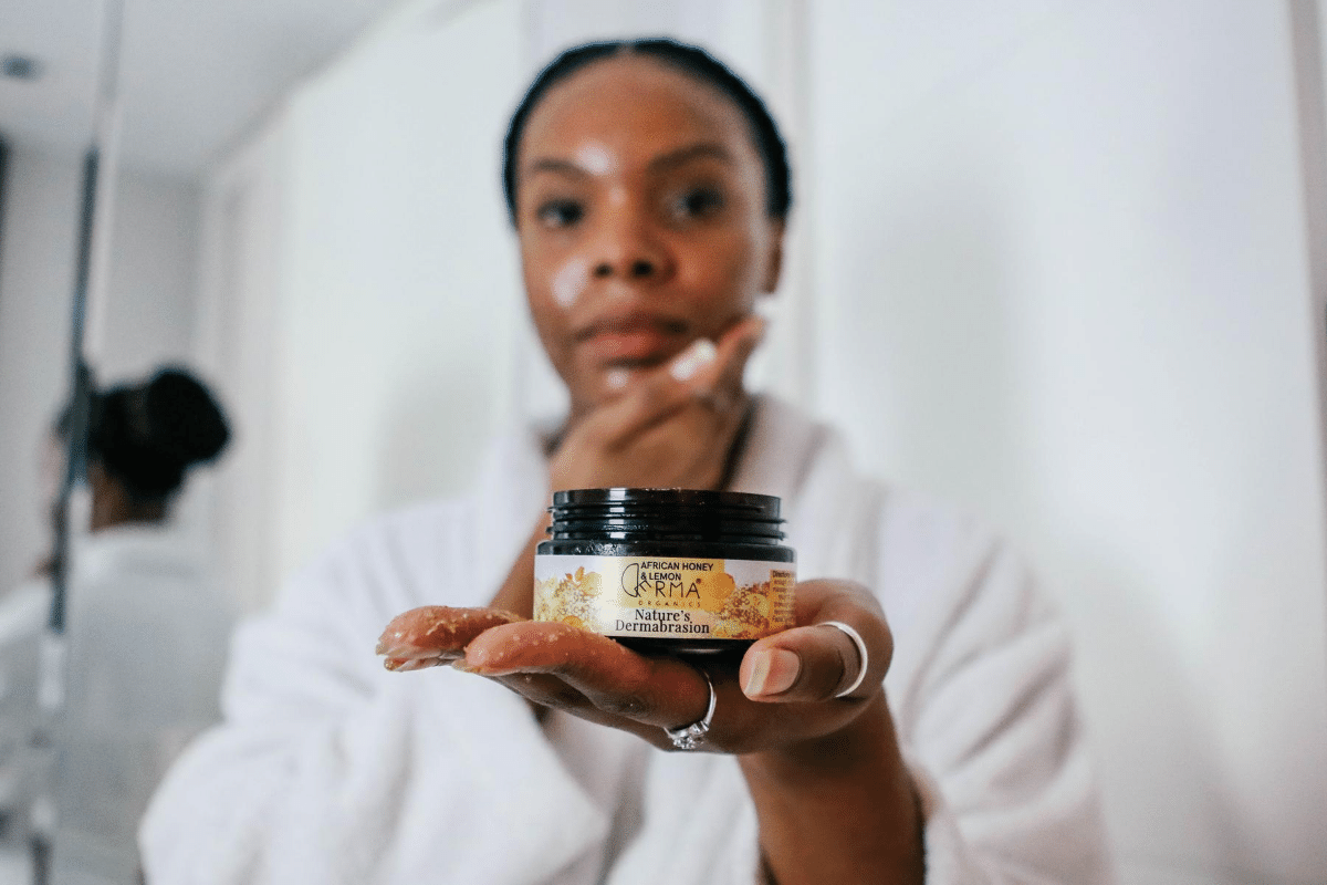 Derma Organics. Organic African Honey & Lemon Facial Scrub