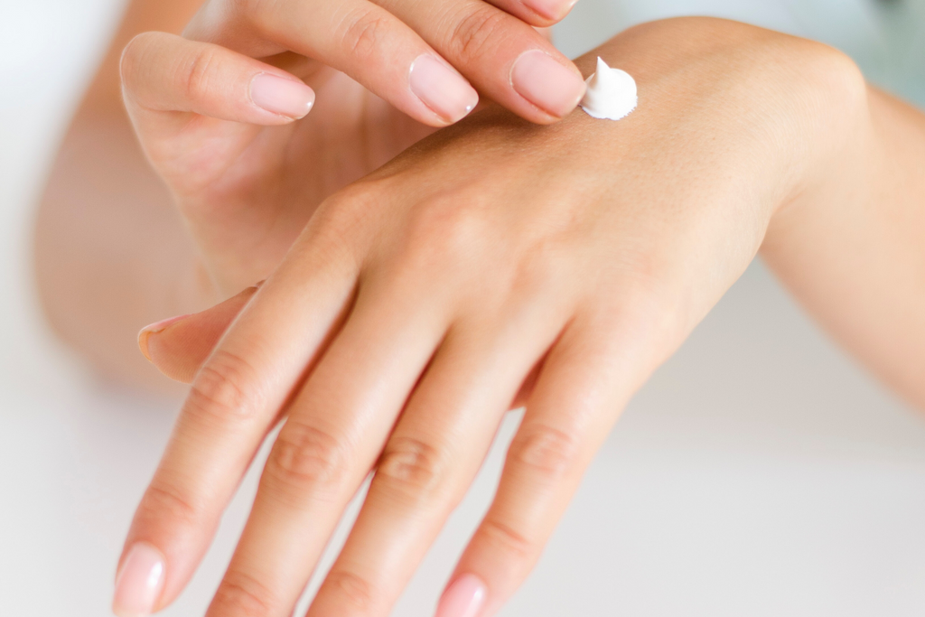 Derma Organics. The importance of keeping your skin moisturised 