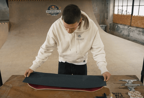 Lepení gripu na skateboard