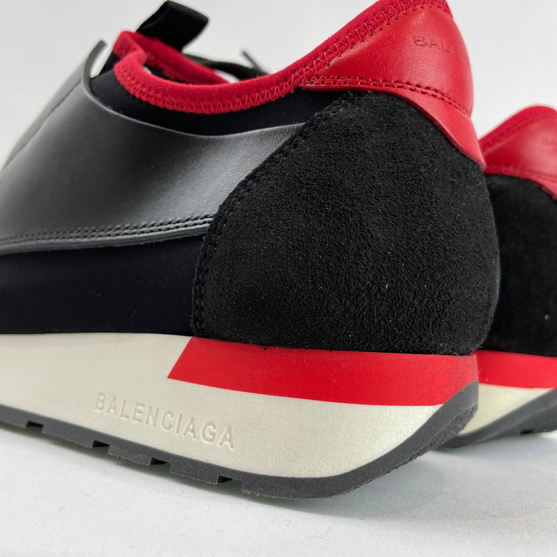 balenciaga race runners black and red