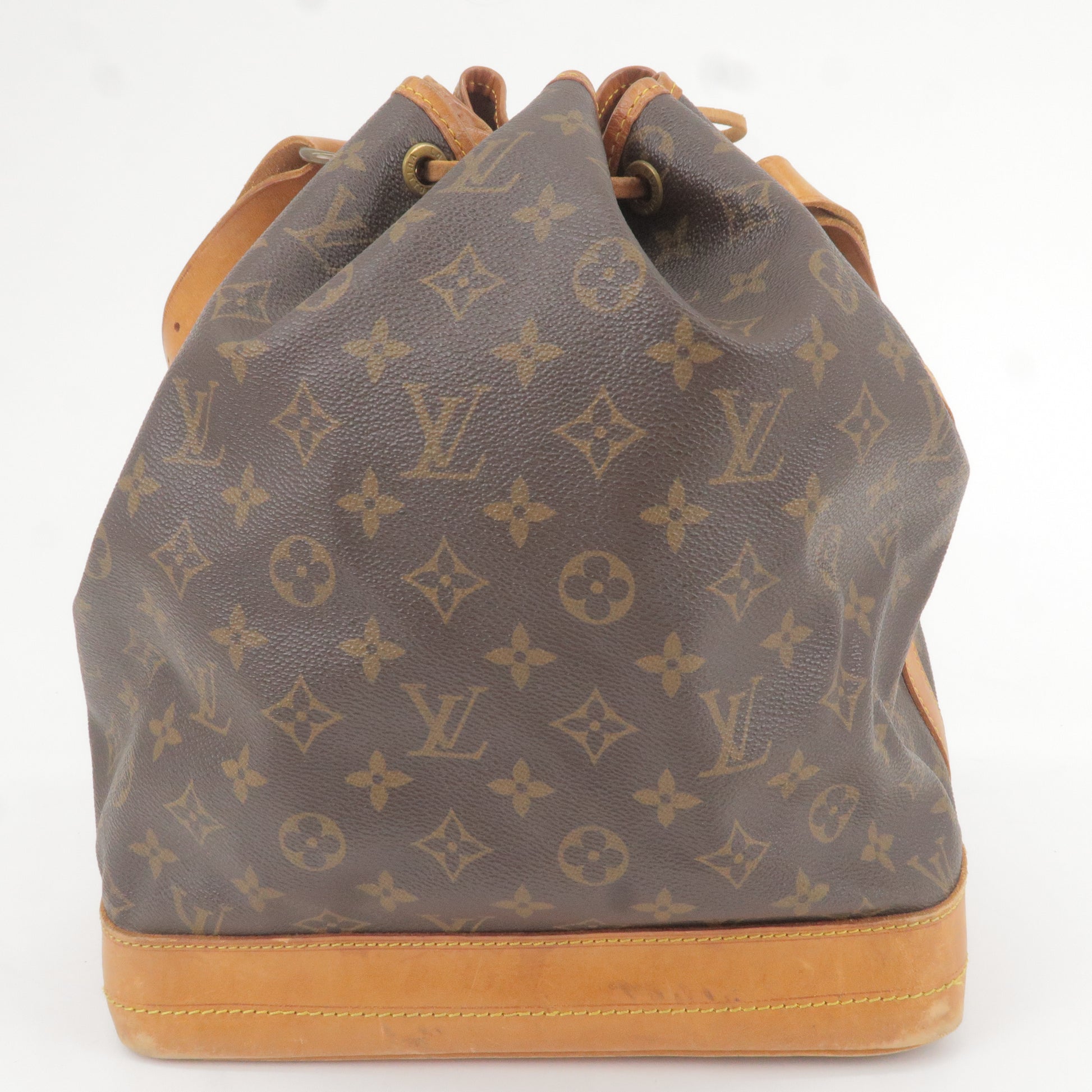 Louis Vuitton Automne-Hiver Monogram Tote Bag - Preloved(used)