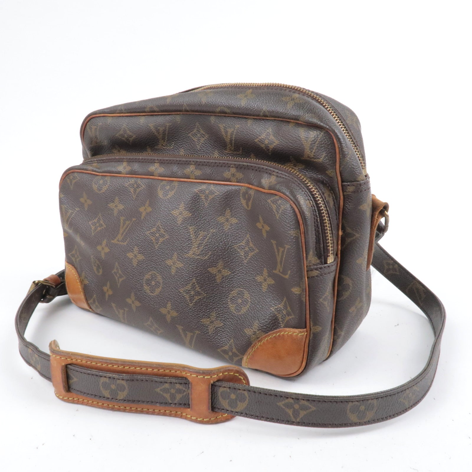 Louis Vuitton Nile Bag in Monogram Canvas and Brown Leather -  Finland