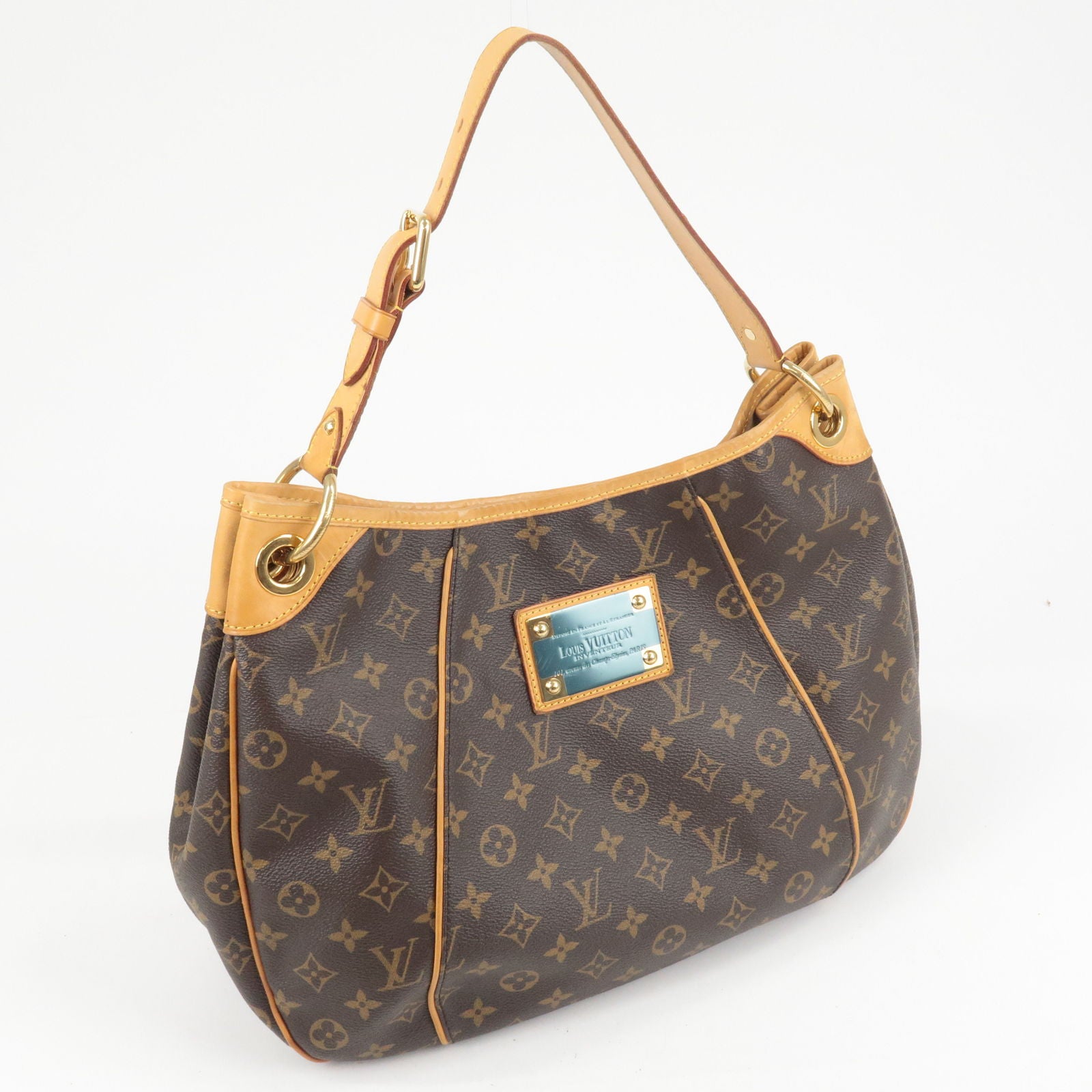 Louis Vuitton Classic Cleats  Louis vuitton bag outfit, Designer purses louis  vuitton, Lv shoes