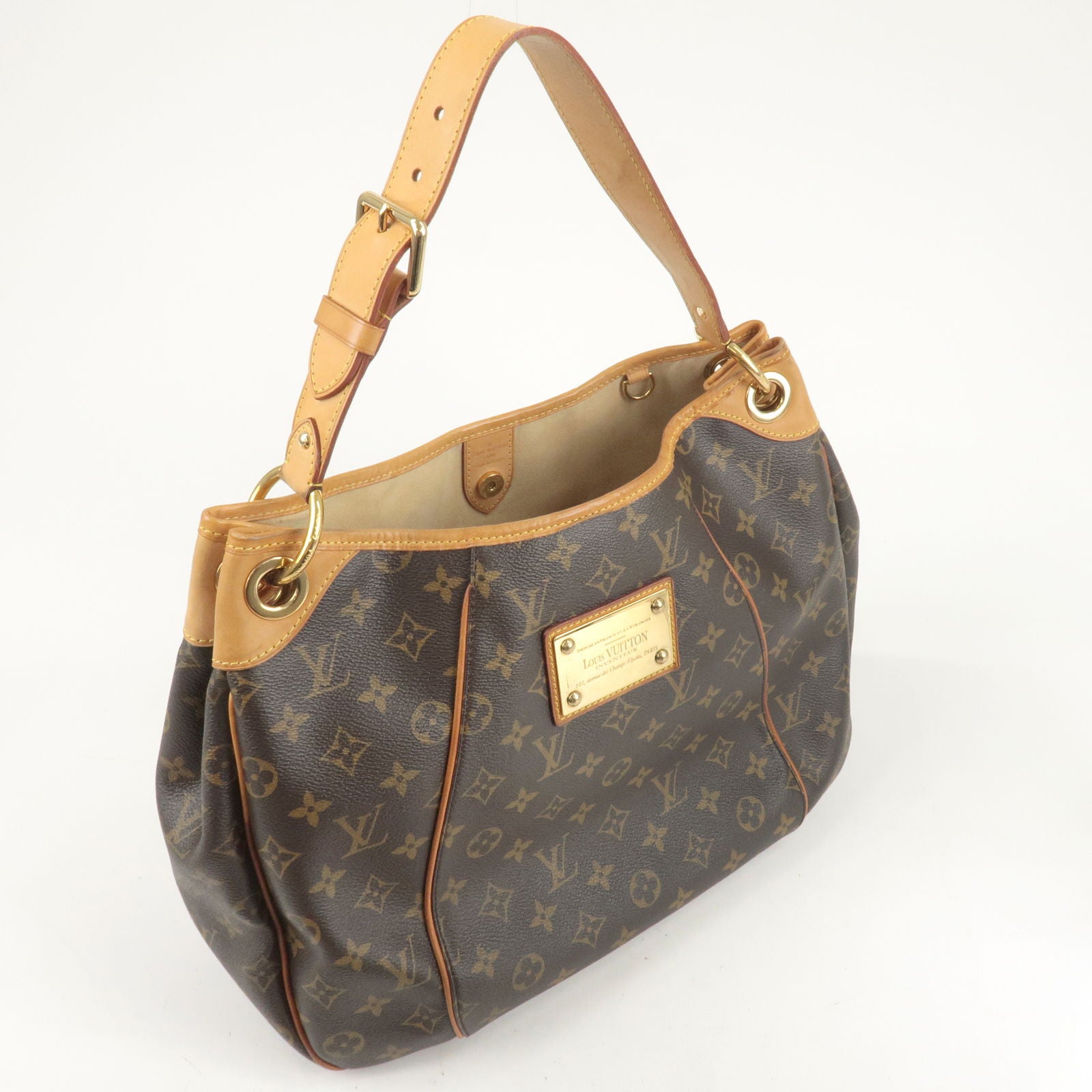 Louis Vuitton Pochette Lexington Bronze Monogram Vernis M91133