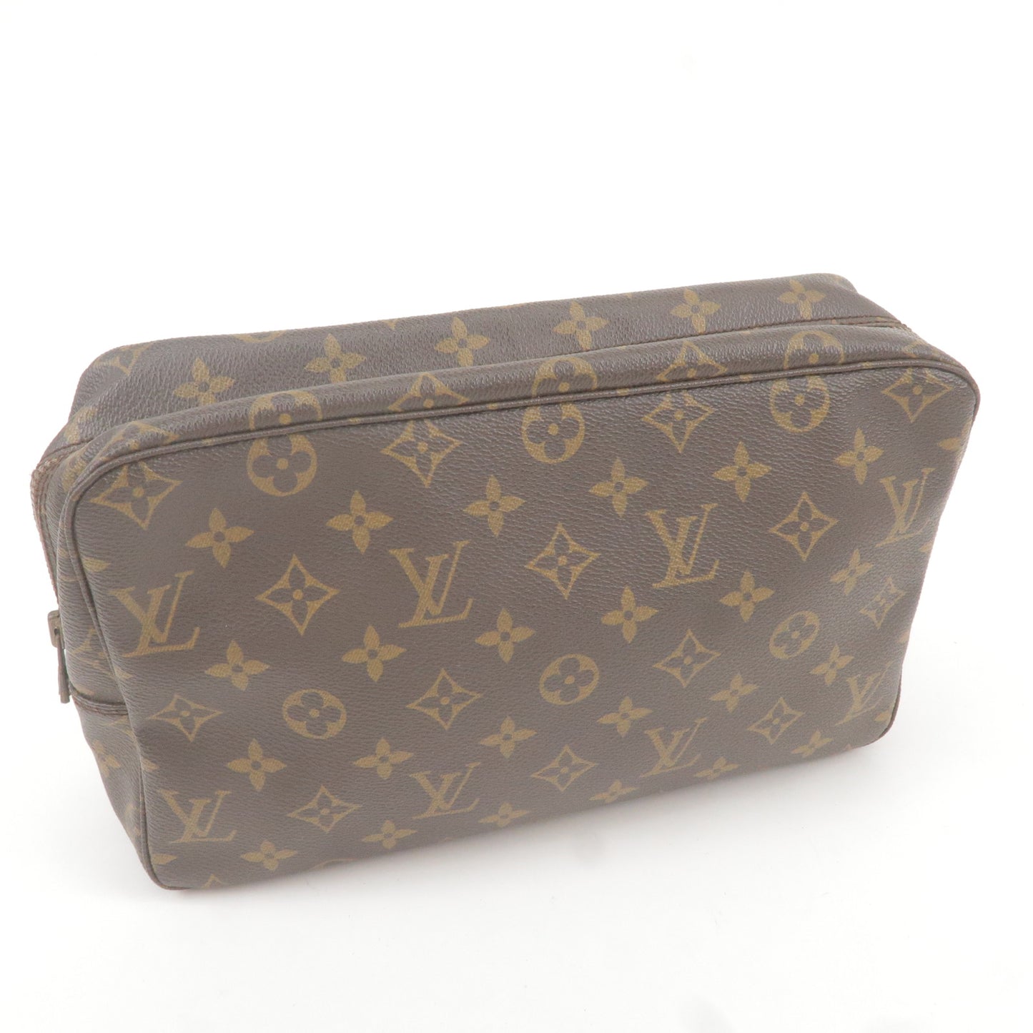 WHAT FITS IN MY BAG Louis Vuitton TROUSSE TOILETTE 18 