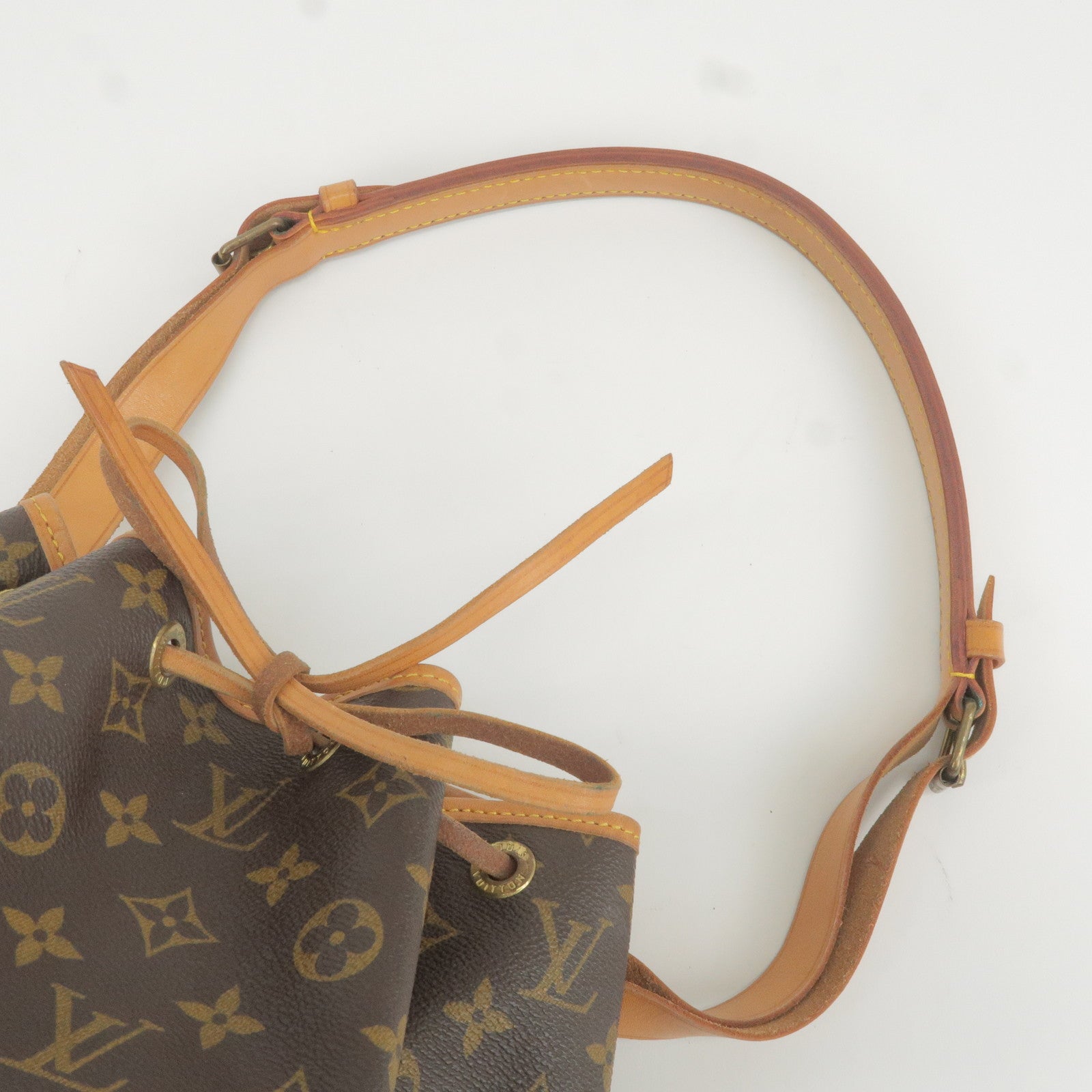 Louis Vuitton 2000s pre-owned Jeanne GM crossbody bag - Vuitton