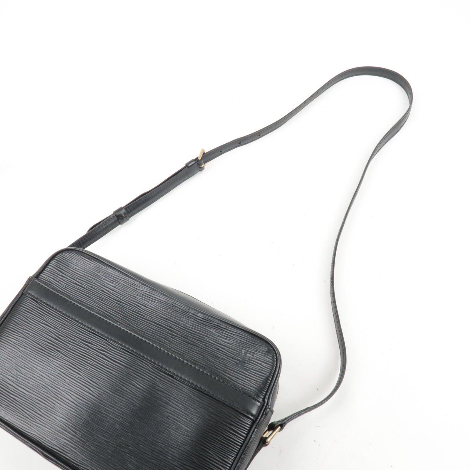 Louis Vuitton, Bags, Authentic Louis Vuitton Trocadero 27 Shoulder Bag Epi  Leather Black France