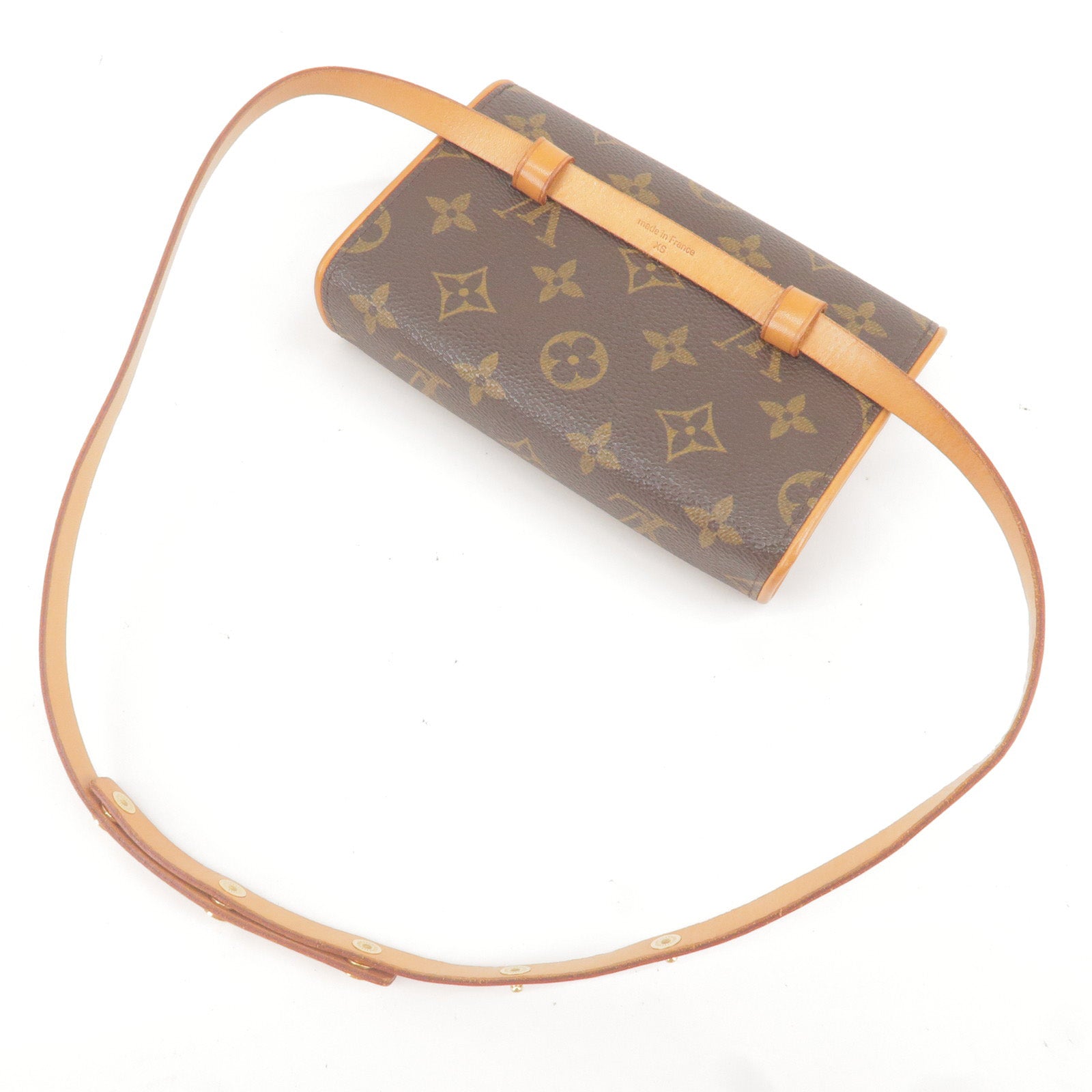 Louis Vuitton, Bags, Louis Vuitton Taurillon Compact Leather Wallet