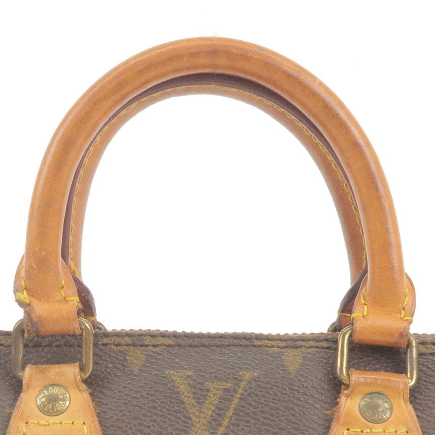 Louis Vuitton Trunk Black Leather Shoulder Bag (Pre-Owned)
