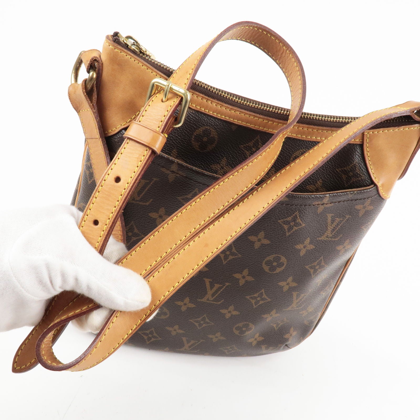 Louis Vuitton 2010 pre-owned Monogram Odeon PM Crossbody Bag