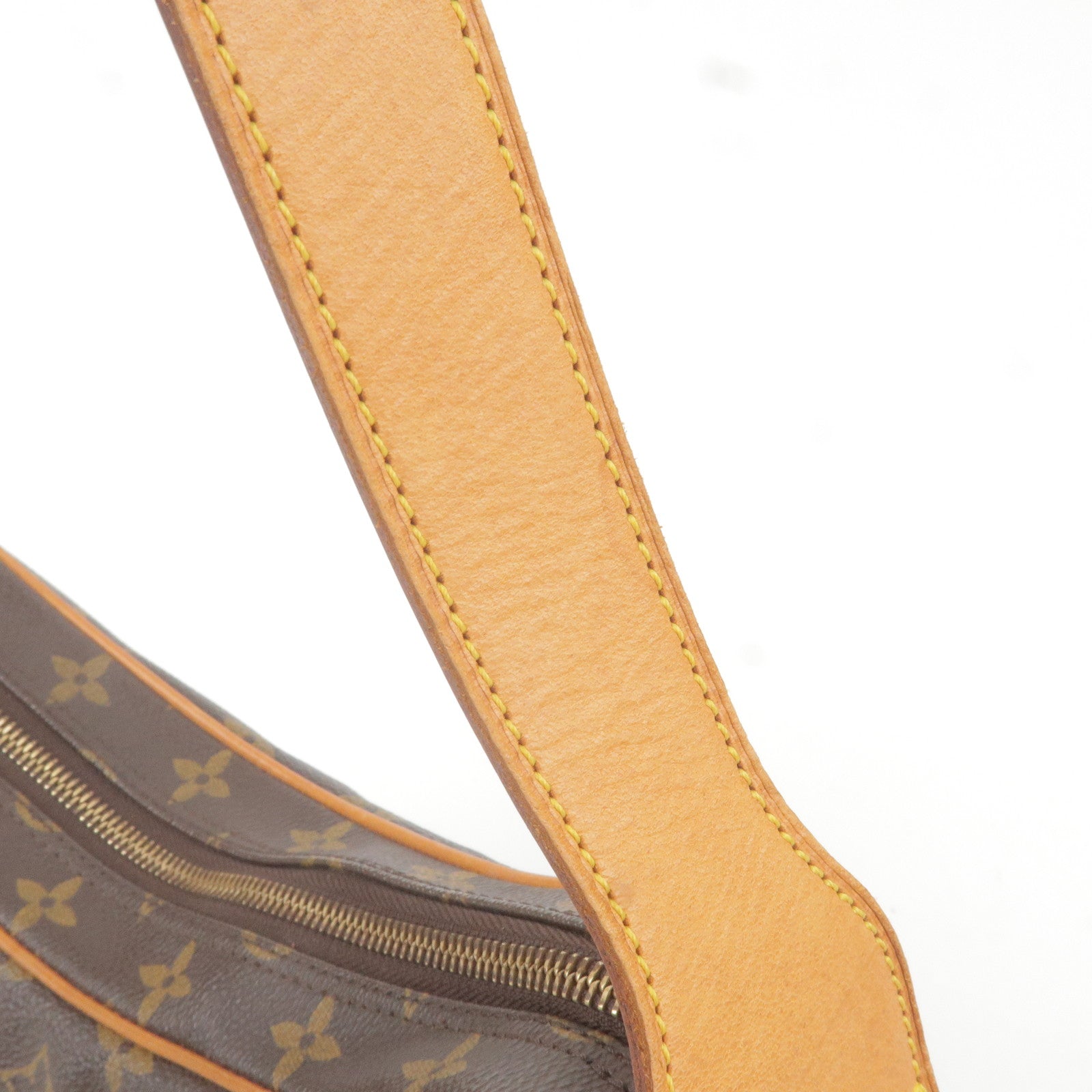 Louis Vuitton 2003 pre-owned Monogram Croissant MM Shoulder Bag - Farfetch