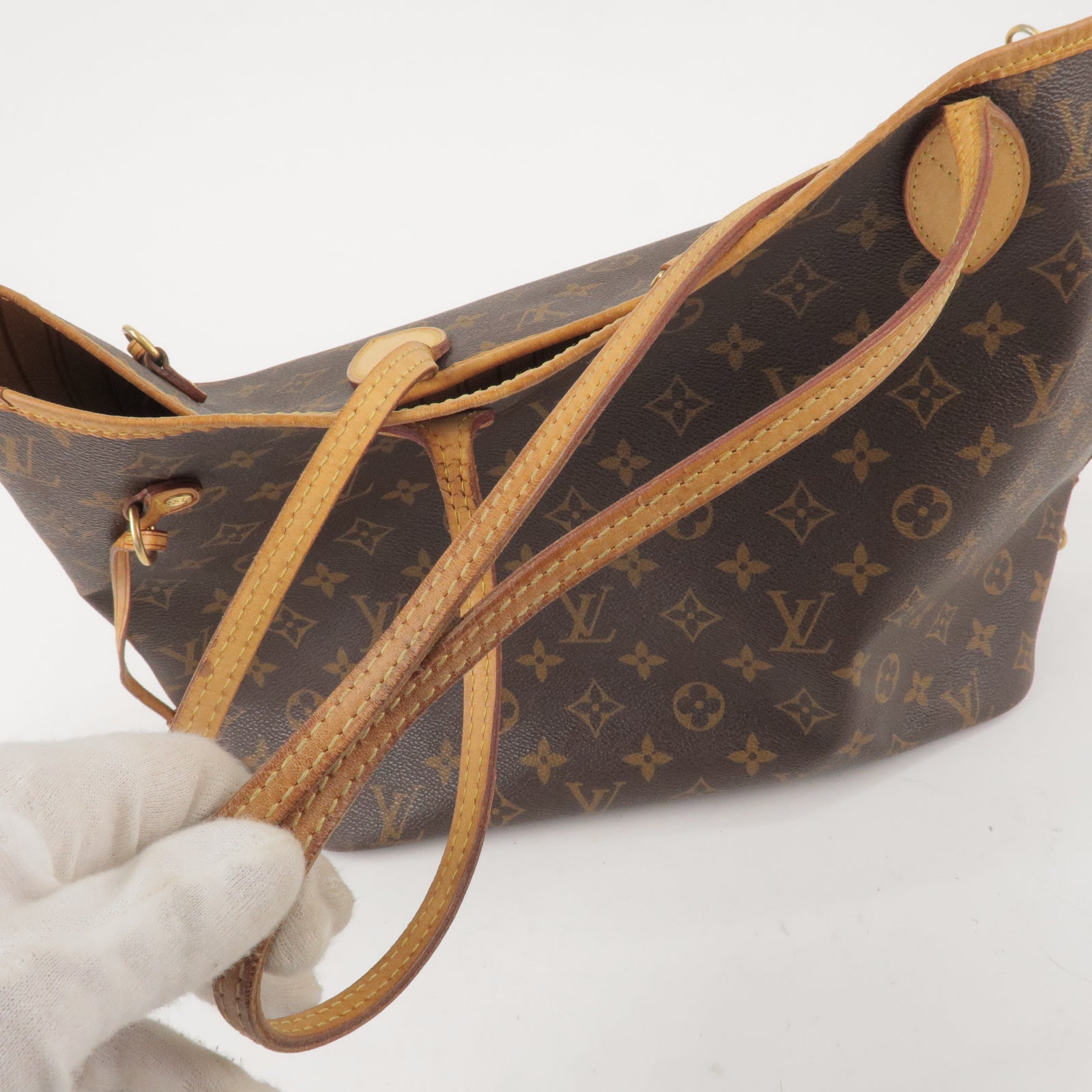 LOUIS VUITTON Limited Edition V Neverfull MM Monogram Canvas Tote Bag