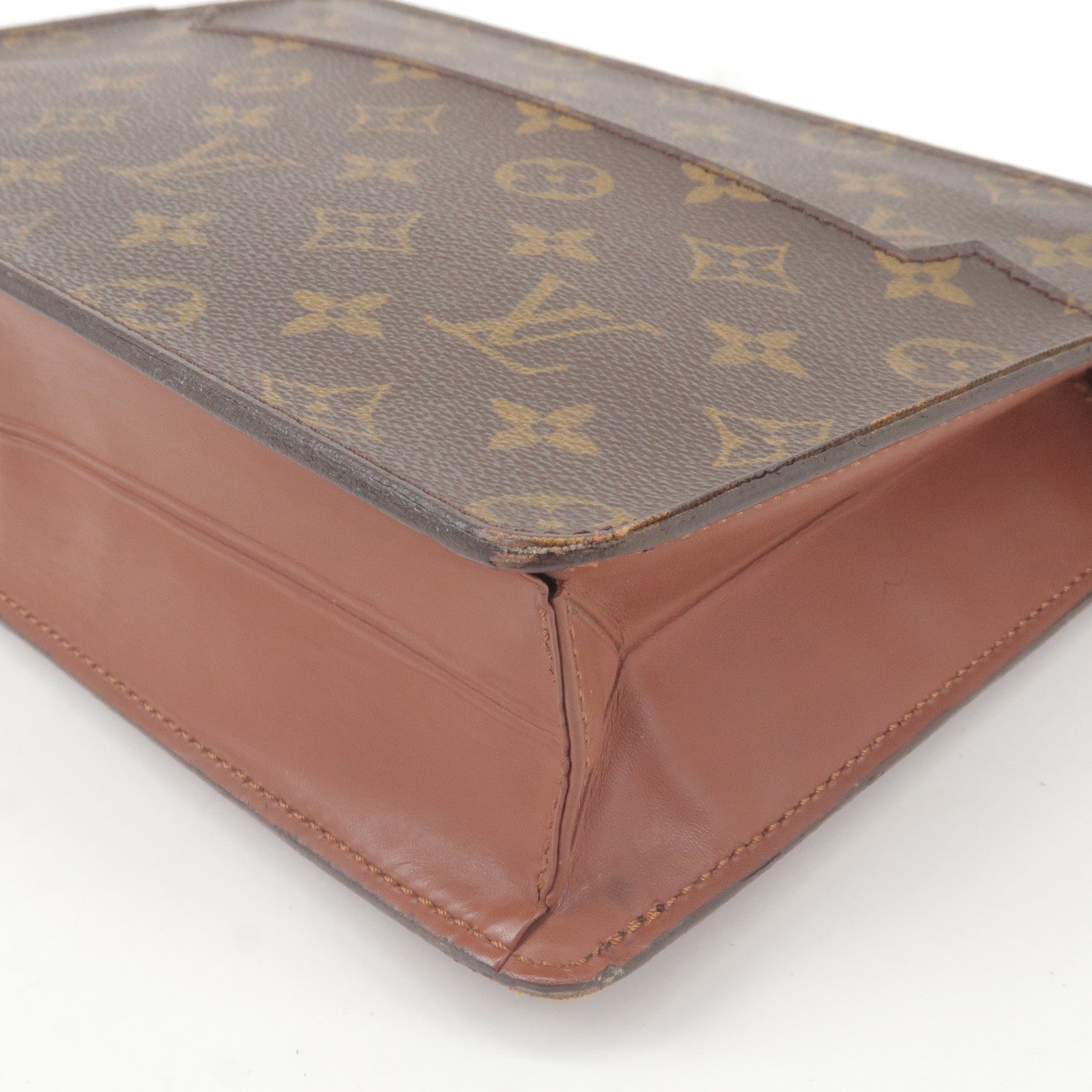 Louis Vuitton Monogram Pochette Homme in 2023  Louis vuitton, Louis vuitton  monogram, Vuitton