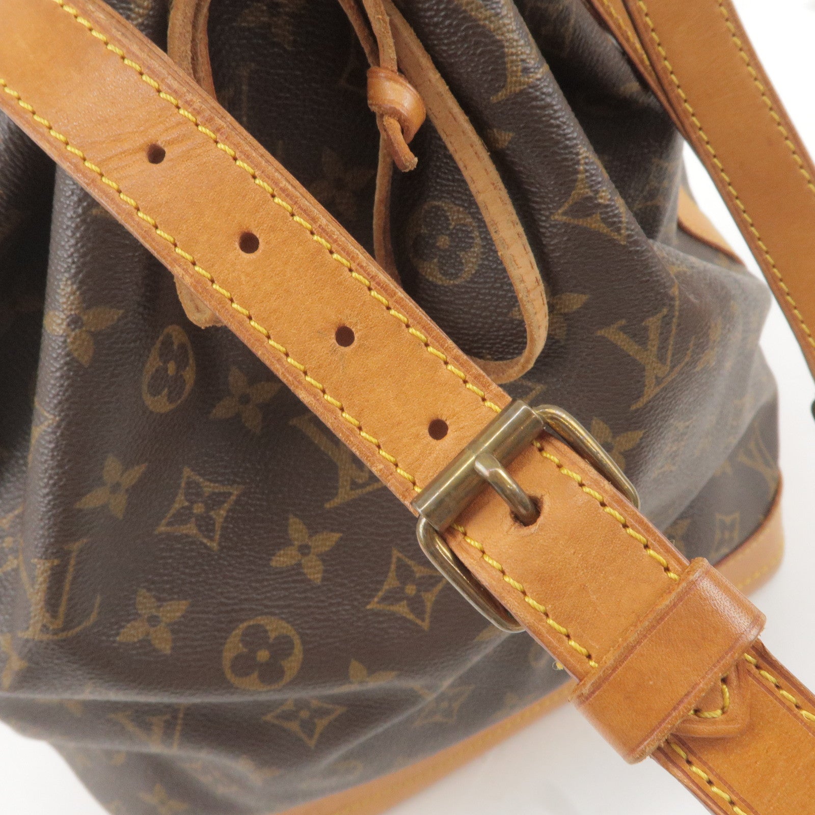 Louis Vuitton 2011 pre-owned Monogram Perforated Shantilly PM