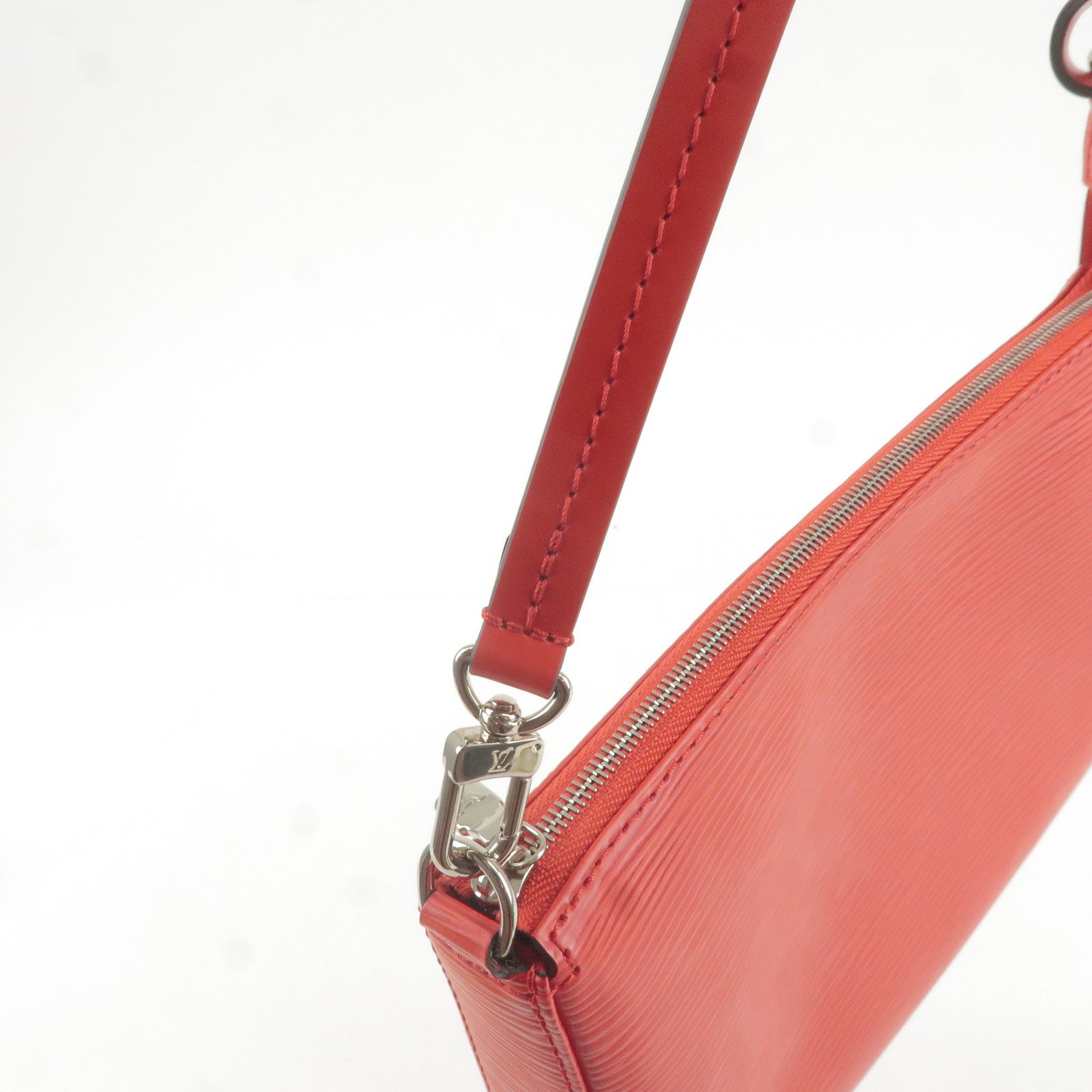 Preloved Louis Vuitton Petite Noe Black and Red Epi Shoulder Bag