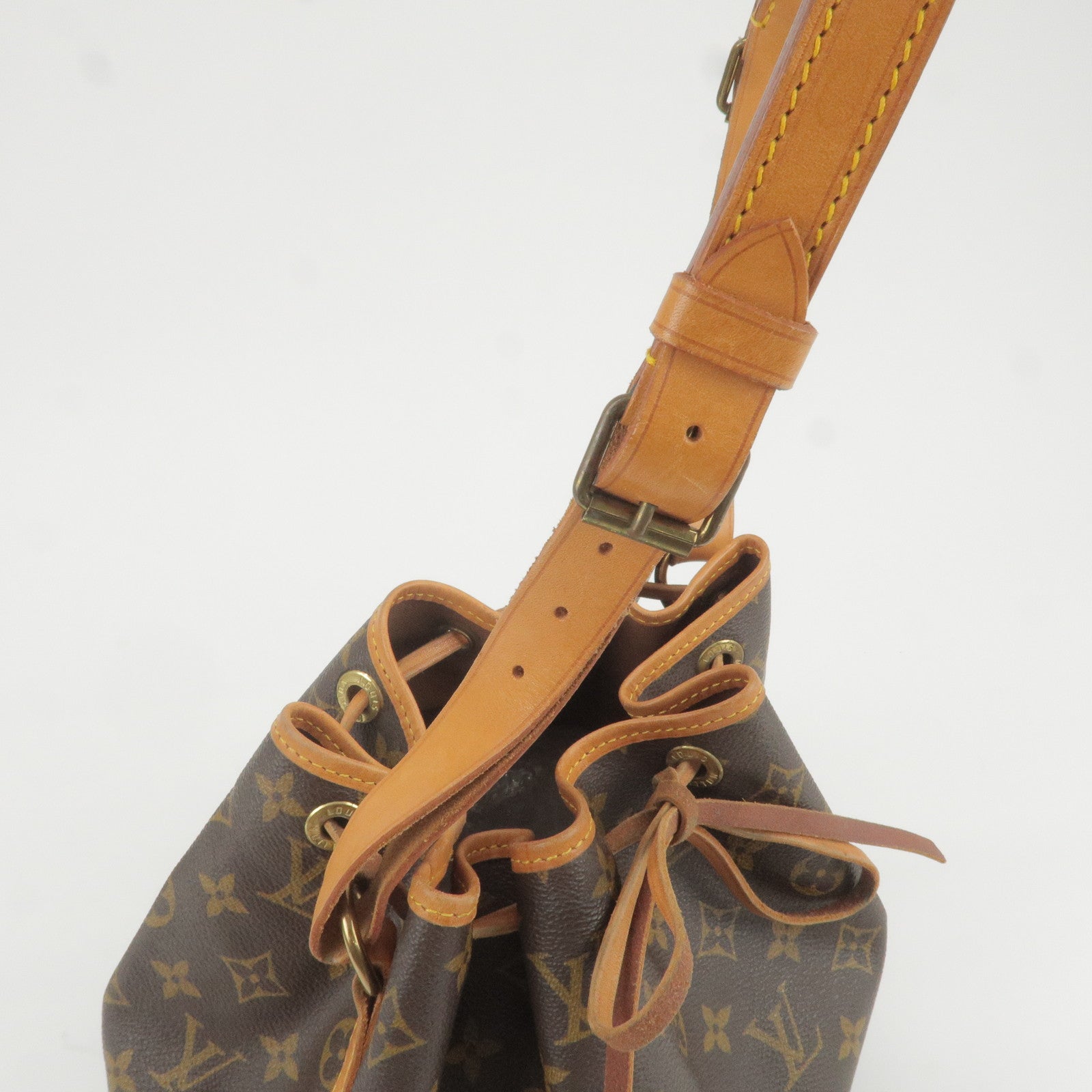 LOUIS VUITTON Speedy 30 Bandouliere Monogram Canvas Shoulder Bag Black