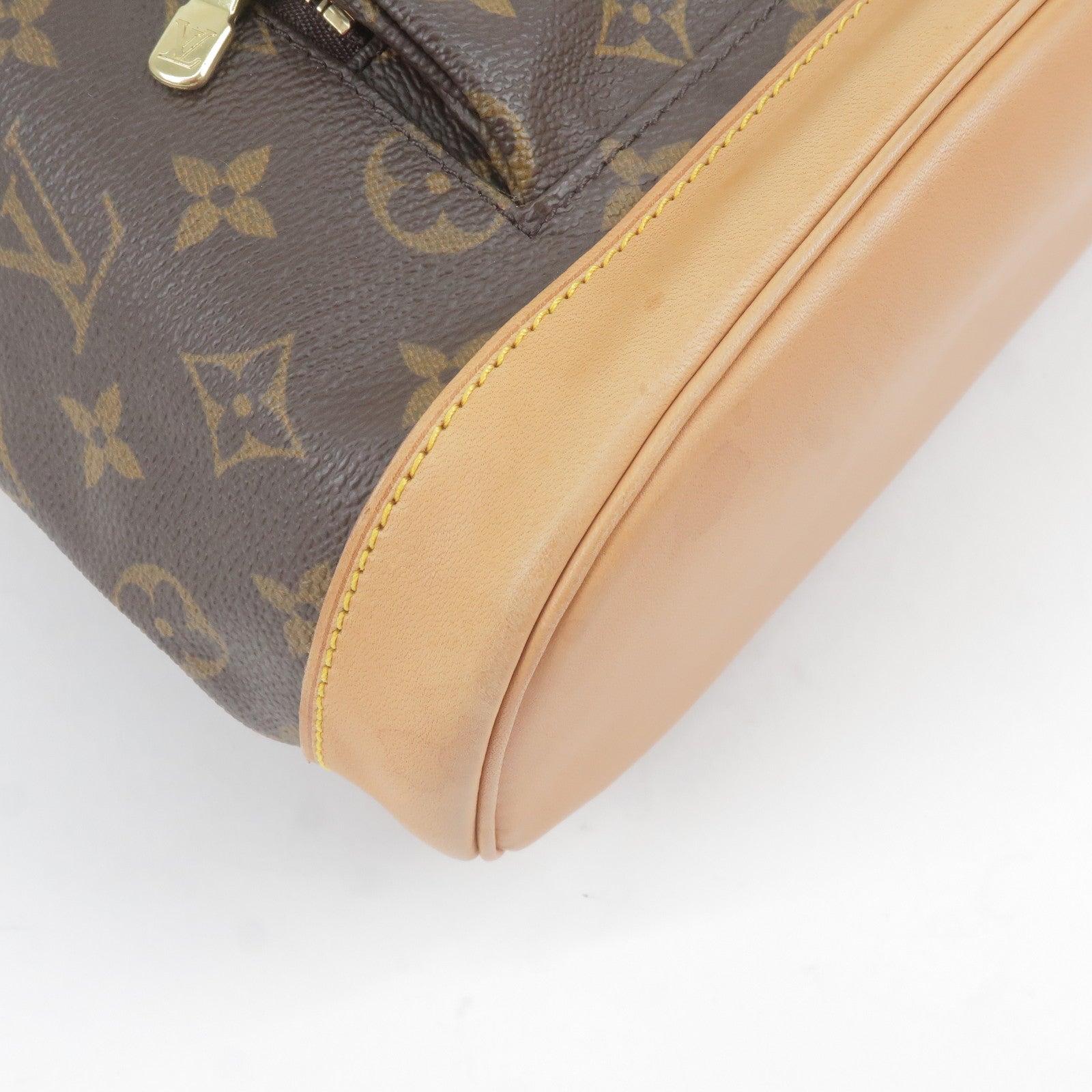 Louis Vuitton 2011 pre-owned Montaigne Pochette Shoulder Bag - Farfetch