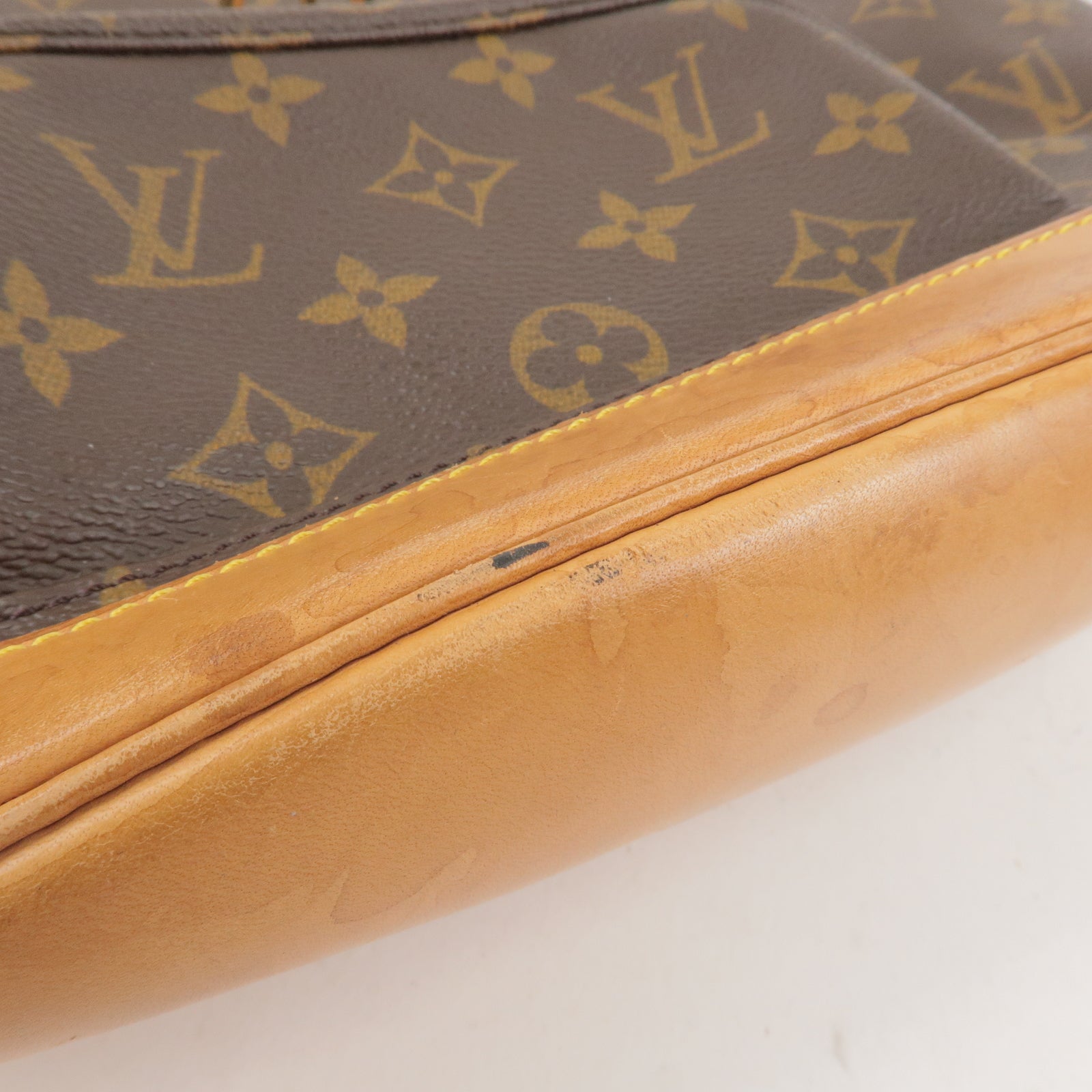 Louis Vuitton Louis Vuitton Reverie Brown Epi Leather Shoulder Bag