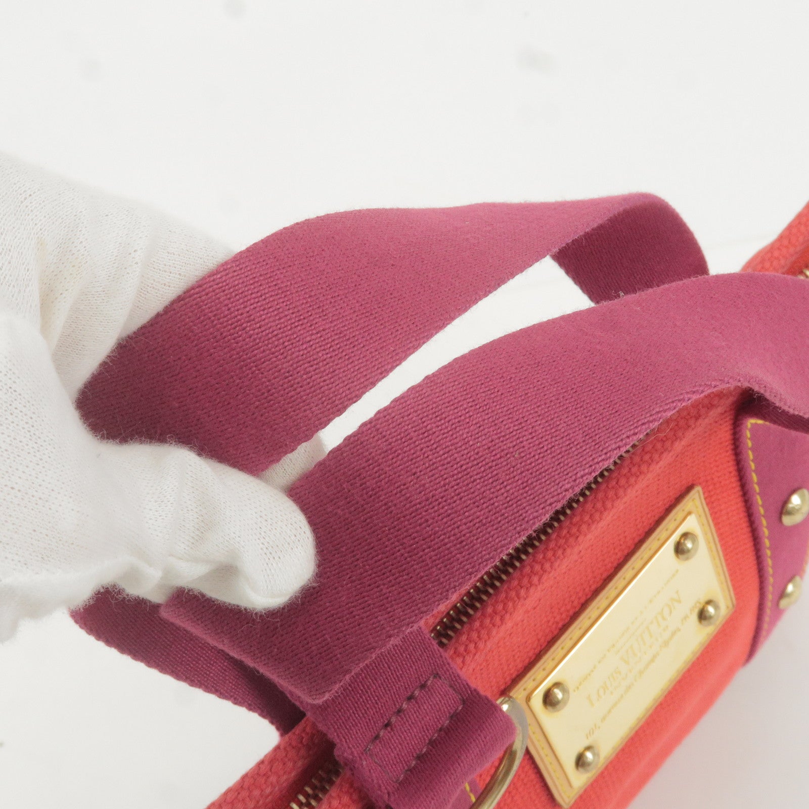 PM - Louis - Red - Hand - Antigua - M40037 – Louis Vuitton and Supreme -  Vuitton - Rouge - Louis Vuitton Manufactures book Brown - Cabas - Bag