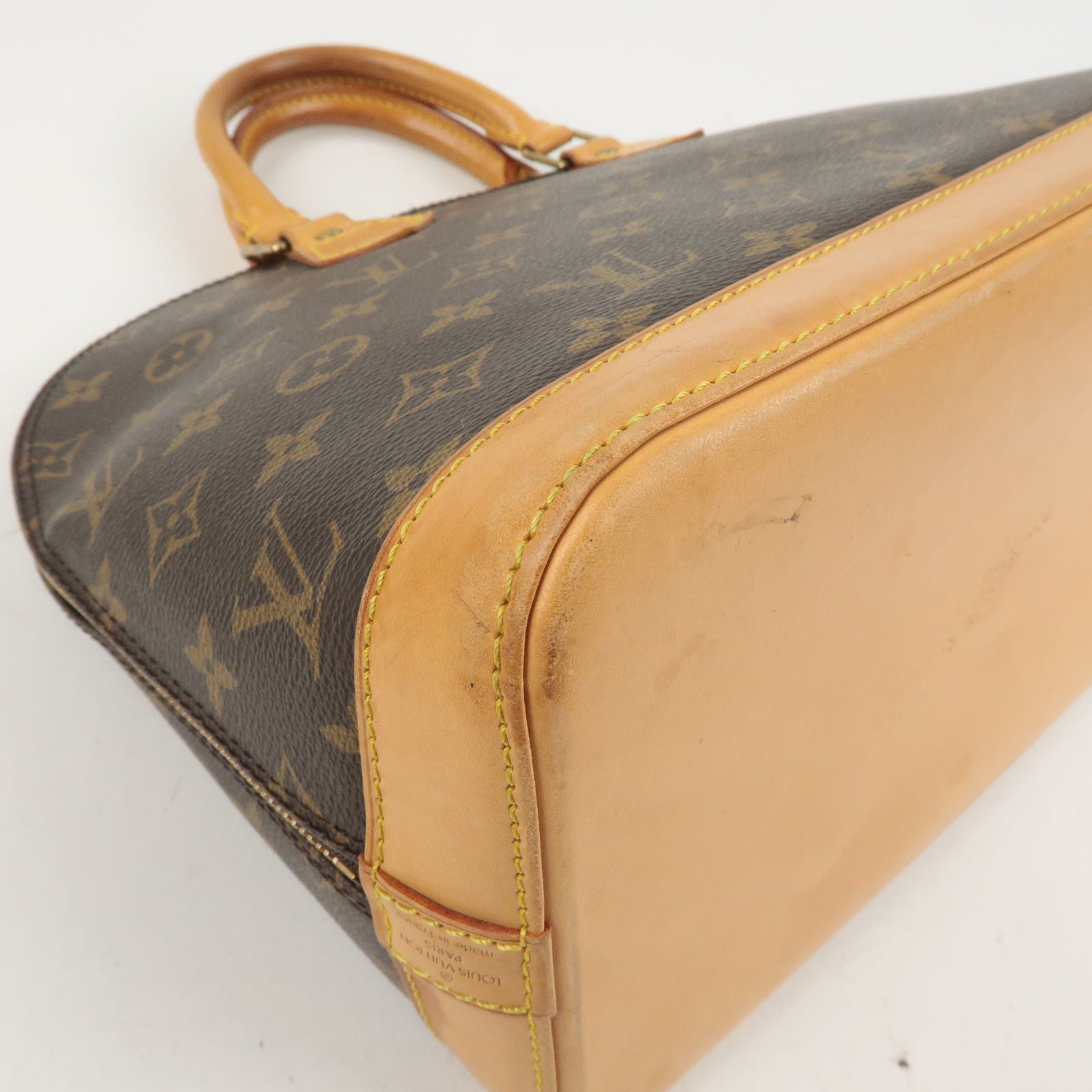 Barley used Louis V bag Alma BB,the paperwork and box in perfect condition
