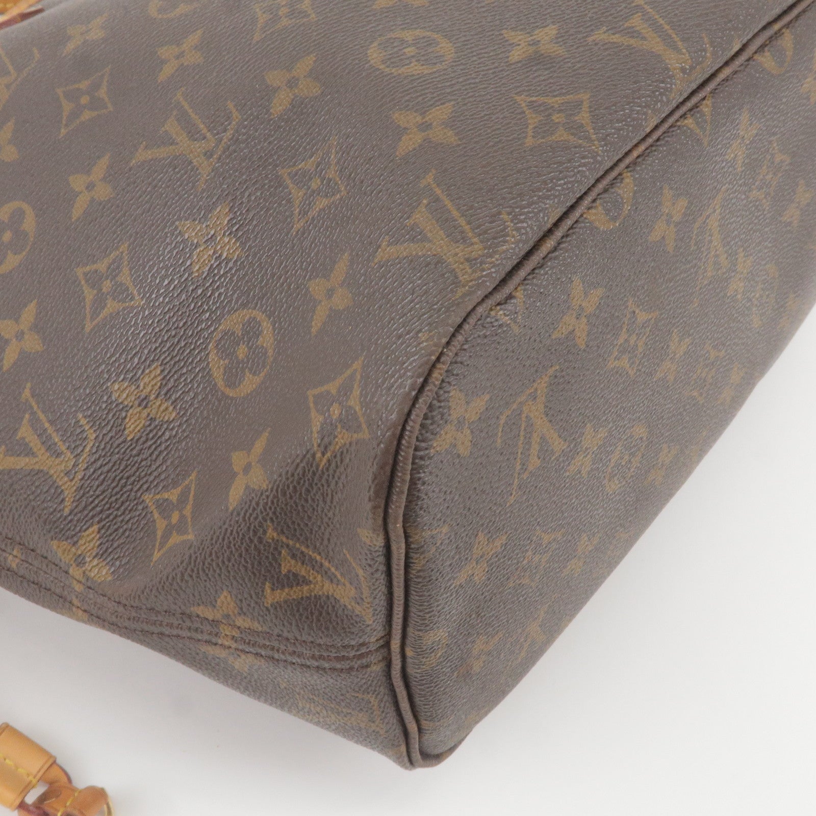  Louis Vuitton, Womens Pre-Loved Purple Monogram Canvas Pallas,  Purple, One Size : Luxury Stores