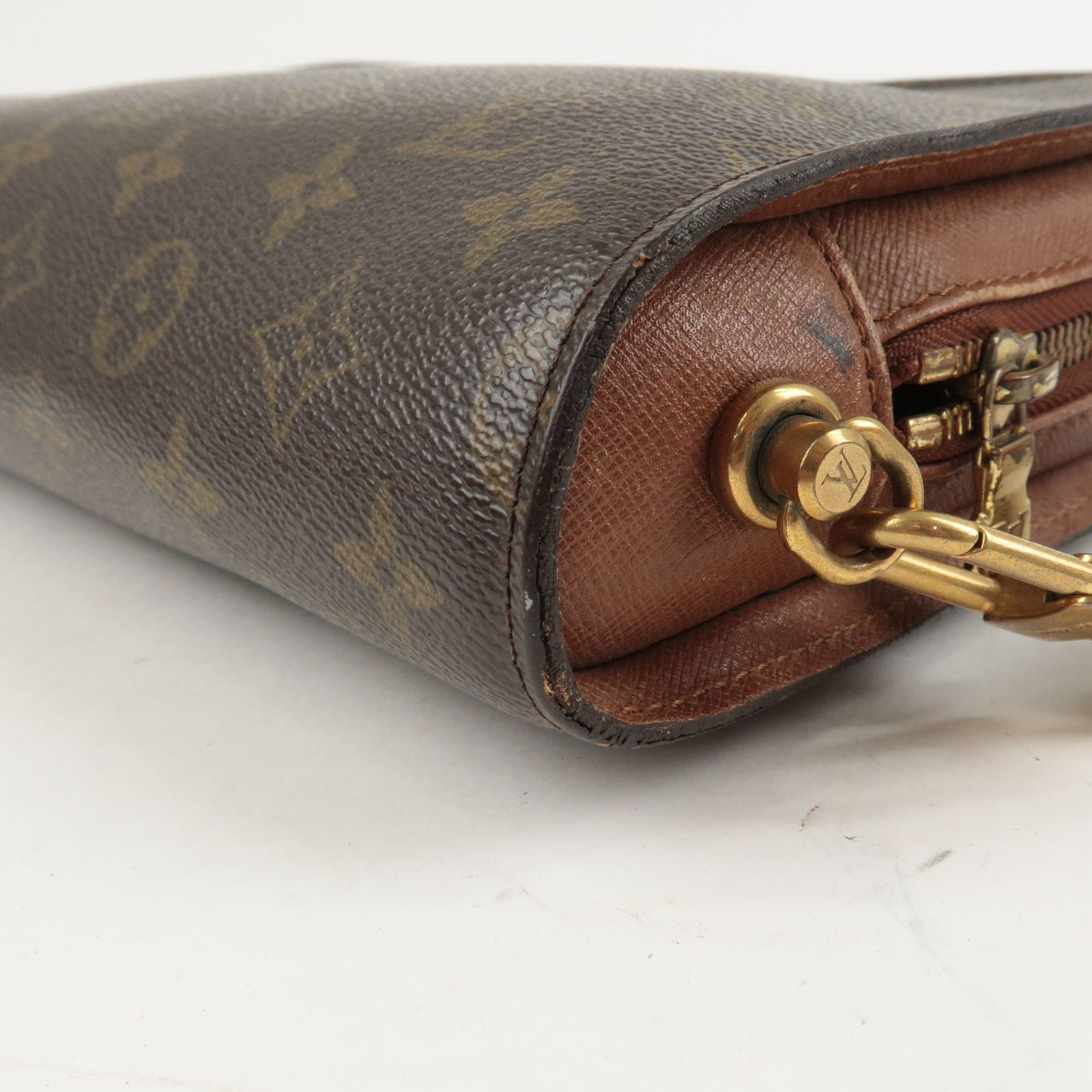 vuitton epi leather toiletry pouch 26