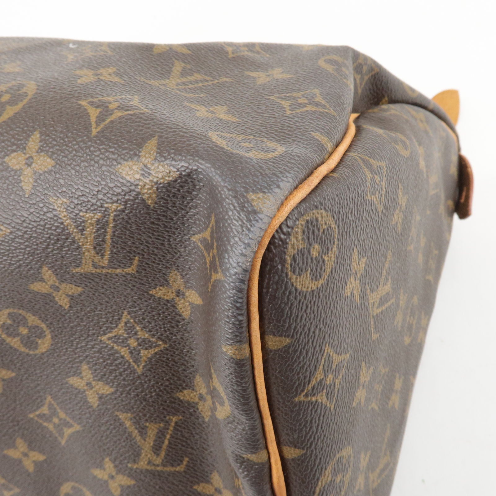 Louis Vuitton e Canvas Shoulder Bag (pre-owned) in Gray