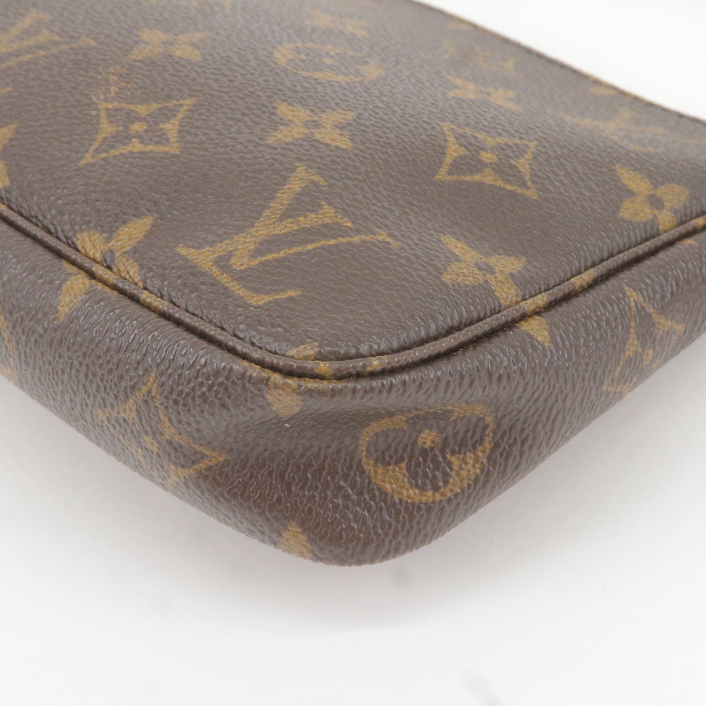 Monogram - Pochette - Accessoires - Pouch - Vuitton - Louis Vuitton  Matellage Cosmetic Pouch - Louis - M51980 – Louis Vuitton Brea large model  handbag in black epi leather