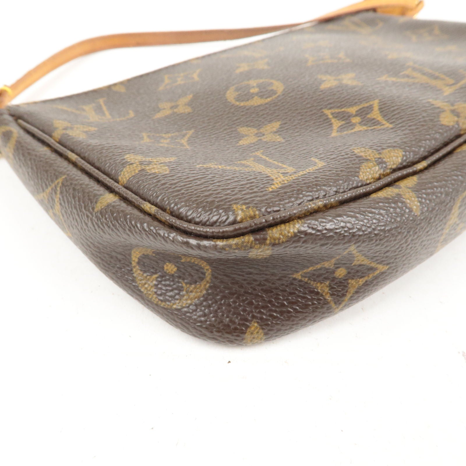 Louis Vuitton Pochette Cite Monogram Canvas Hand Bag