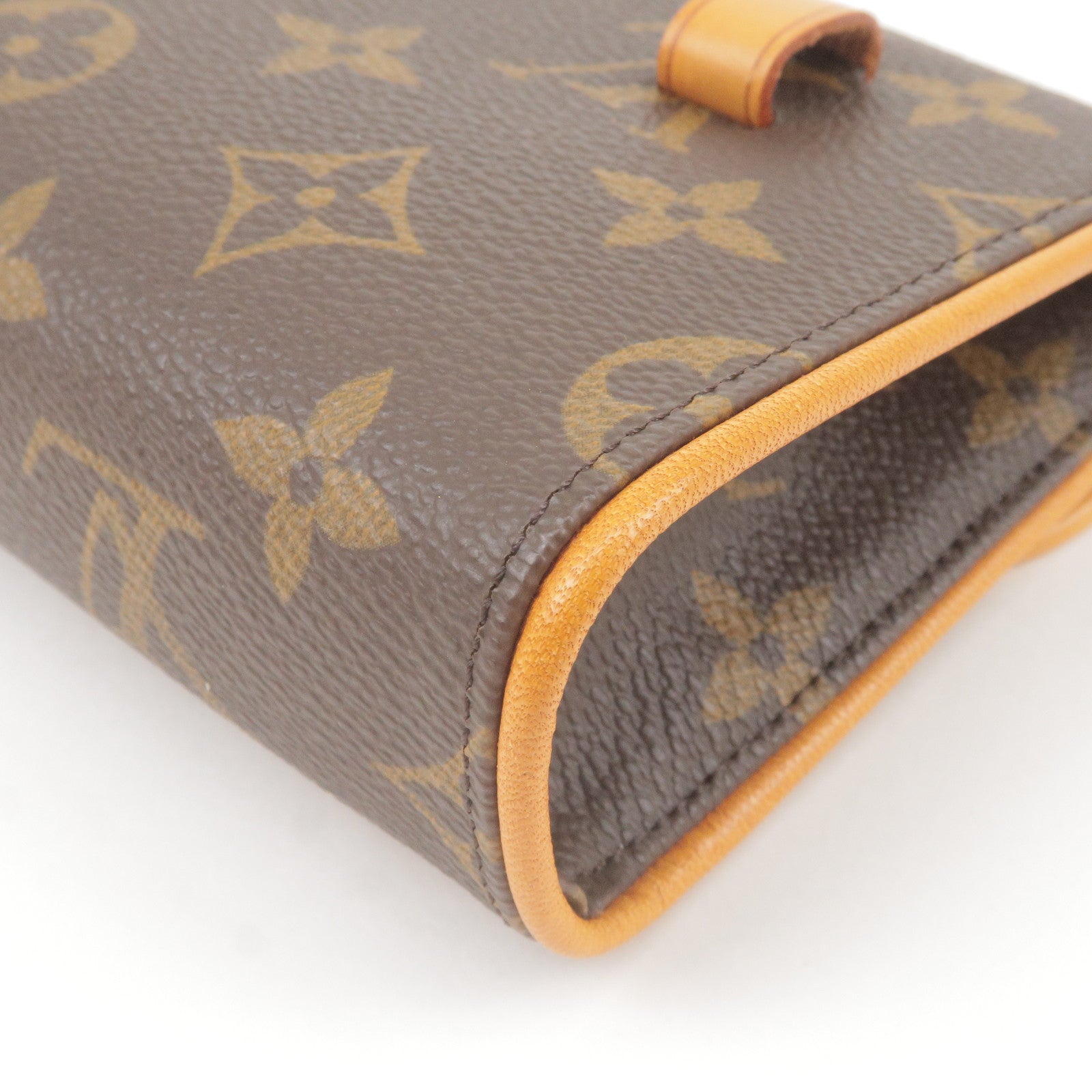 Pre-owned Louis Vuitton 2001 Florentine Pochette Belt Bag In Brown