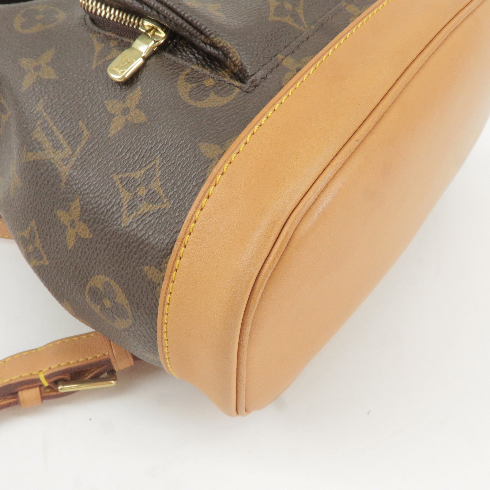 Tiny leather backpack Louis Vuitton Beige in Leather - 31368309