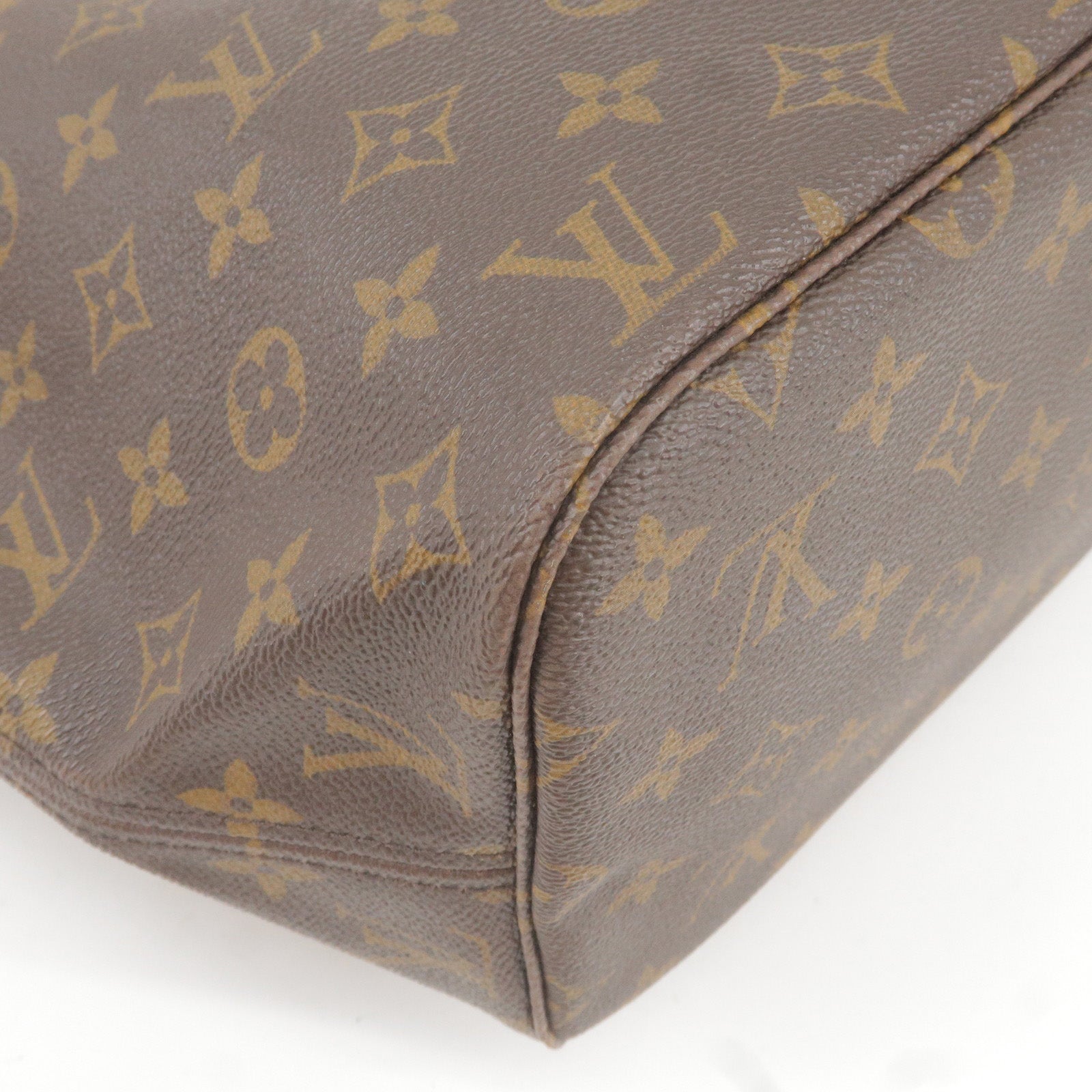 Pre-owned Louis Vuitton Danube Rainbow Messenger Bag In Black