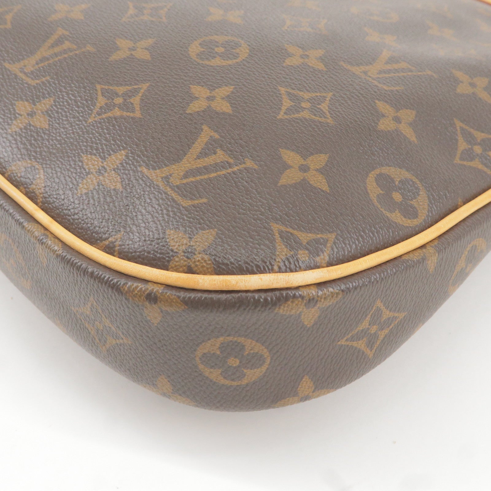 Bolso de mano Louis Vuitton L en cuero mahina negro