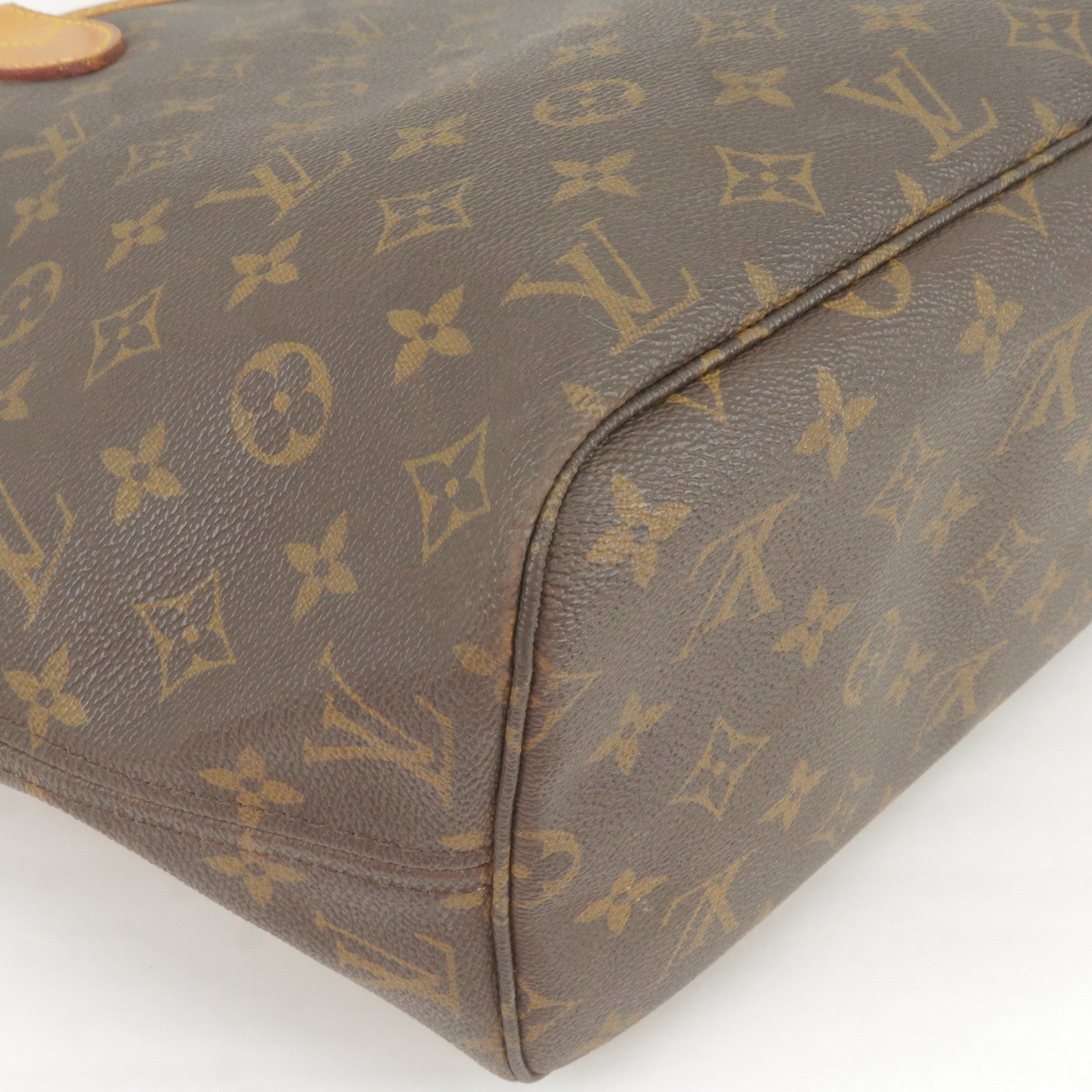 Louis Vuitton Ebene Bloomsbury PM Crossbody - A World Of Goods For