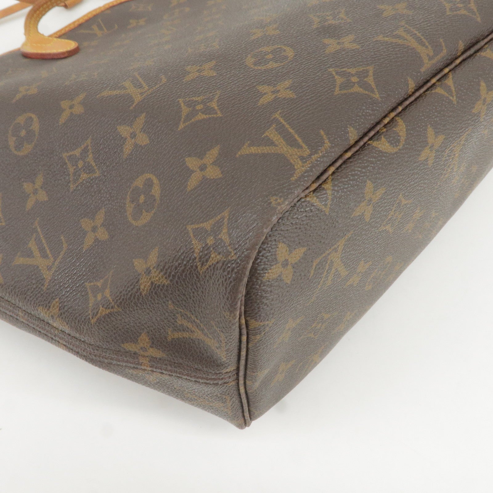 Pre-Owned Louis Vuitton Neo Noe Monogram Geant MM Shoulder Bag