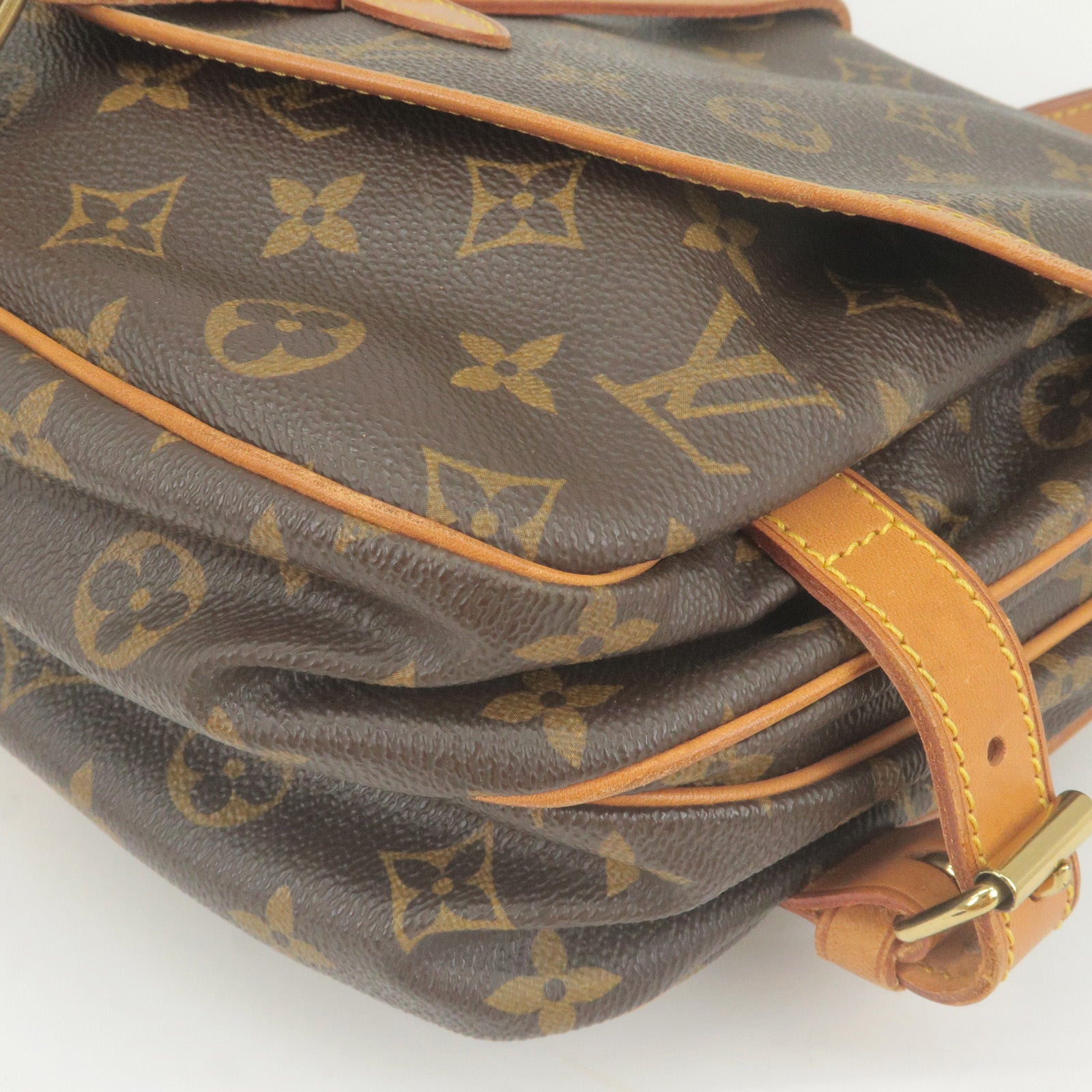 Louis Vuitton, Nigo Nil Messenger