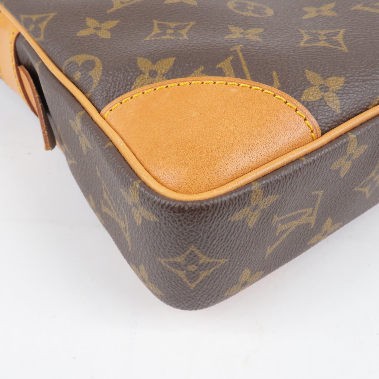 Louis Vuitton, Bags, Beautiful Louis Vuitton Double Zip Pochette  Empreinte Noir