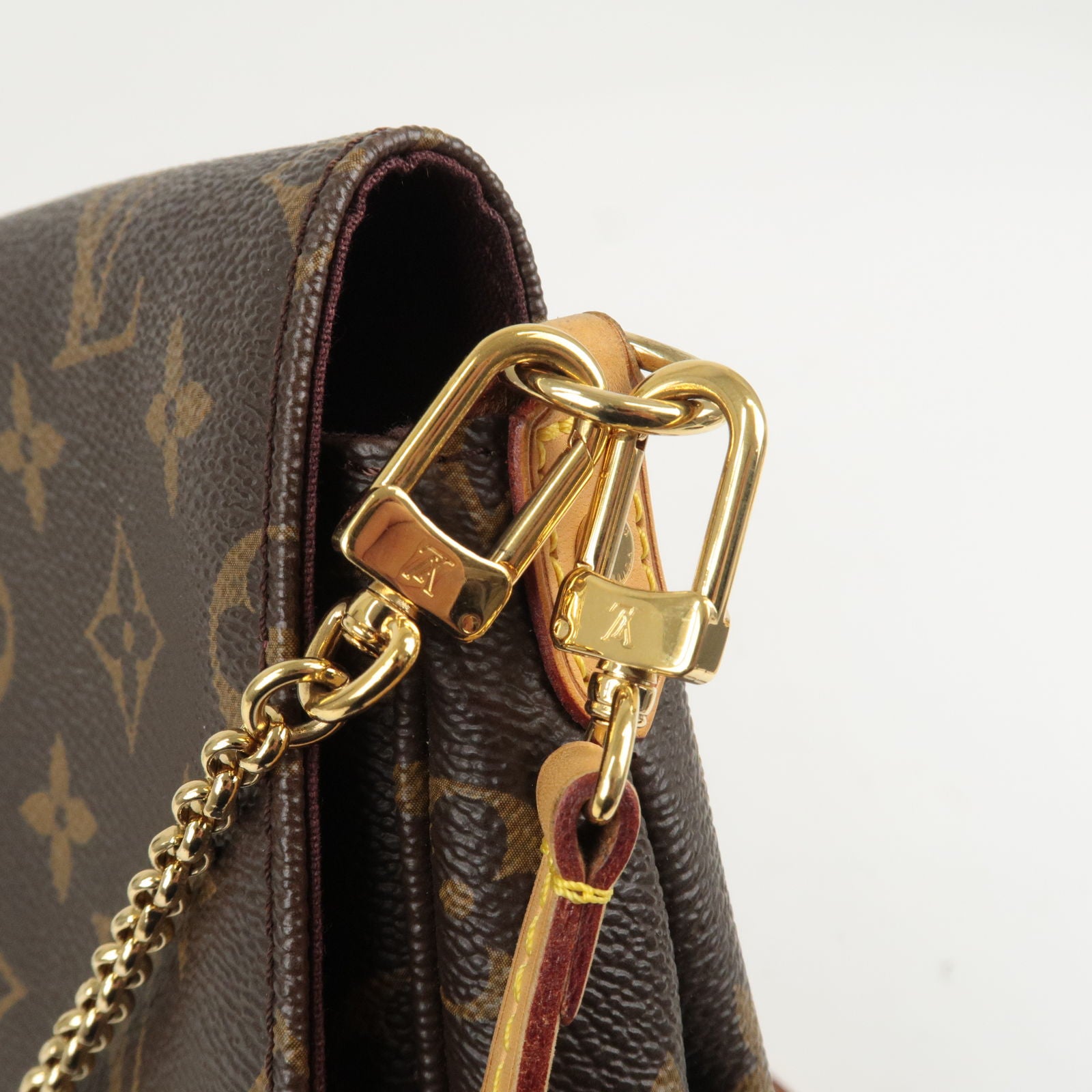 MM - Louis Vuitton x Louis Vuitton washed denim barn jacket - Bag