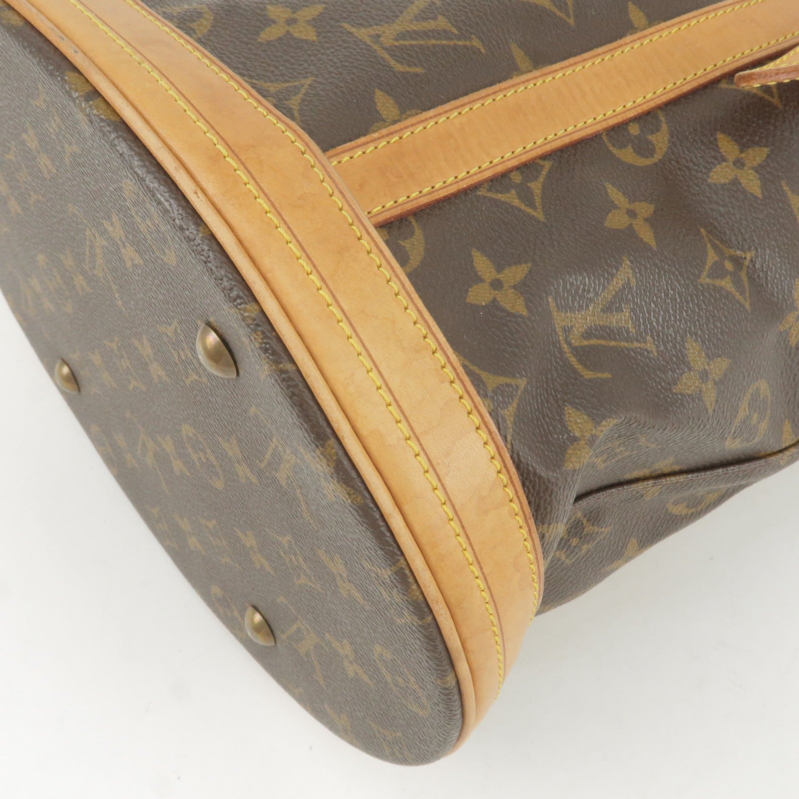Sold at Auction: Louis Vuitton, Louis Vuitton Red Vernis Monceau Handbag