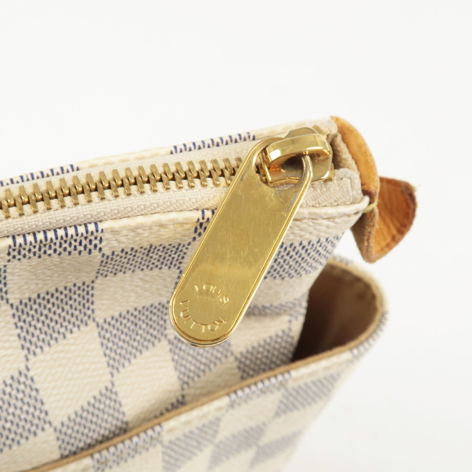  Louis Vuitton, Pre-Loved Monogram Canvas Totally PM, Brown :  Luxury Stores