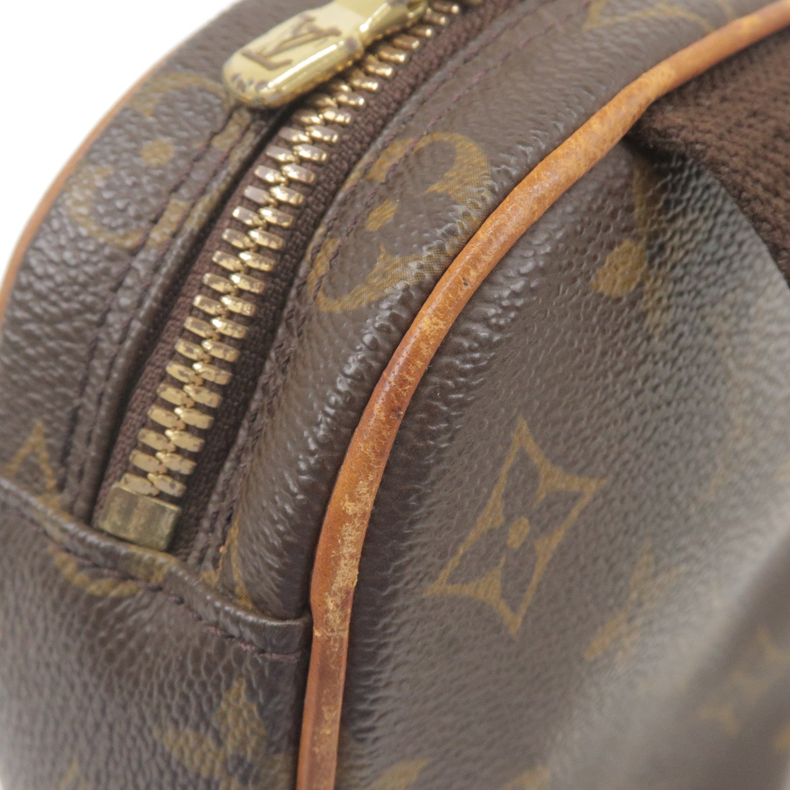 Monogram - Borsa a tracolla Louis Vuitton Sac Boîte à Chapeau Souple PM in  tela monogram e pelle naturale - Body - Gange - Louis - Vuitton - M51870 –  dct - Cross - ep_vintage luxury Store - Bag - Pochette