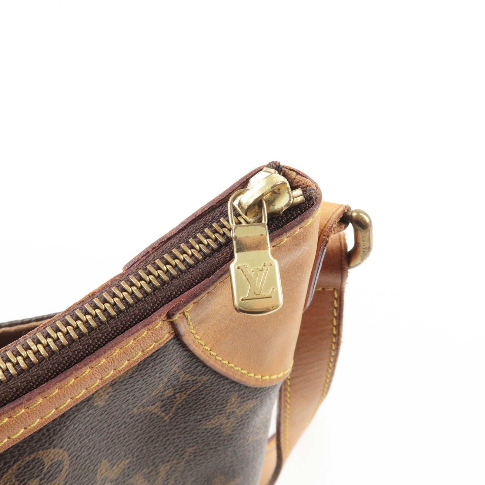 Bag - Monogram - PM - Louis - Vuitton - Crossbody - Louis Vuitton Lombok  Slip On Loafers in Black Leather - Shoulder - Odeon - M56390 – sac  bandouliere louis vuitton bastille en toile monogram marron et cuir naturel