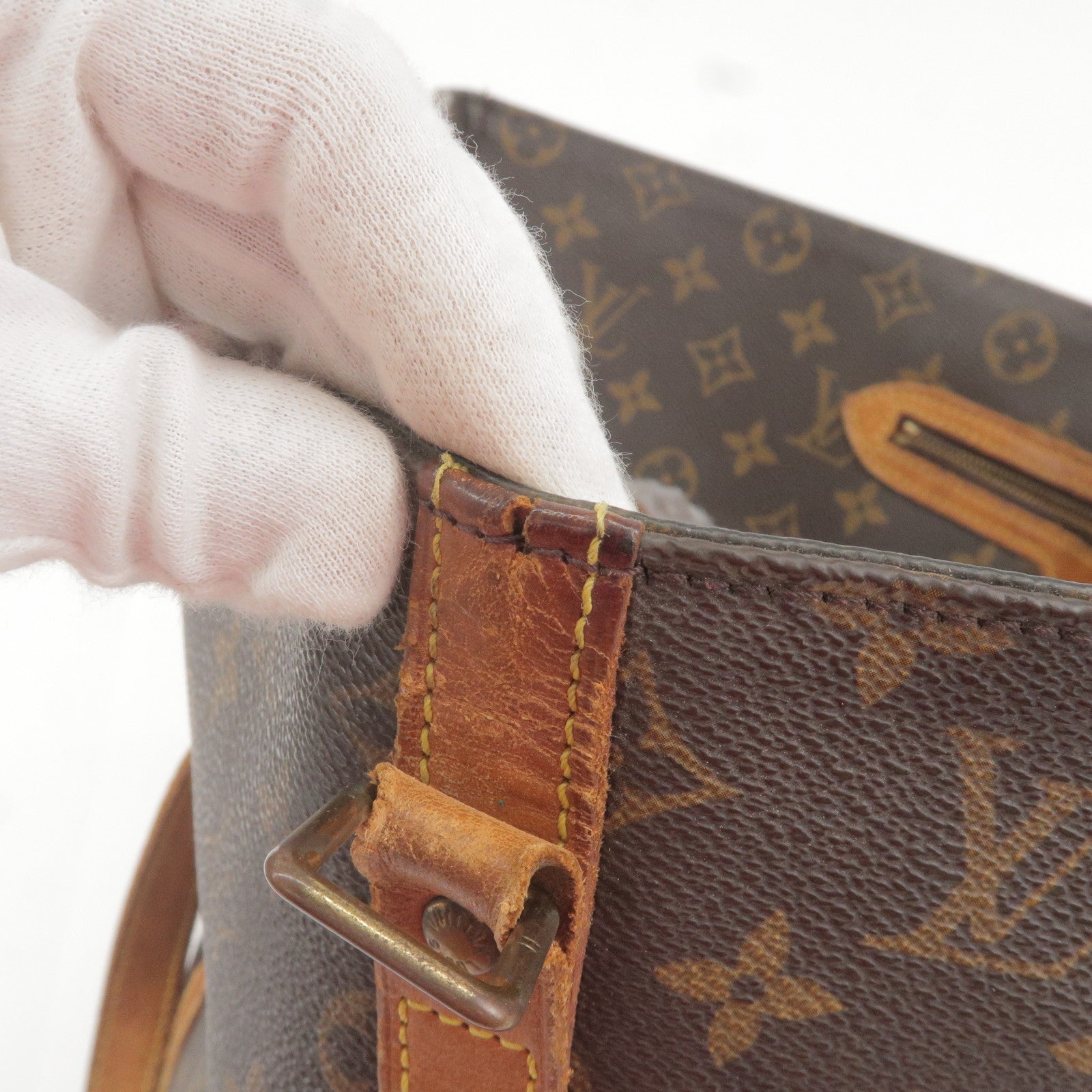 Voir tous les sacs Louis Vuitton Carry It