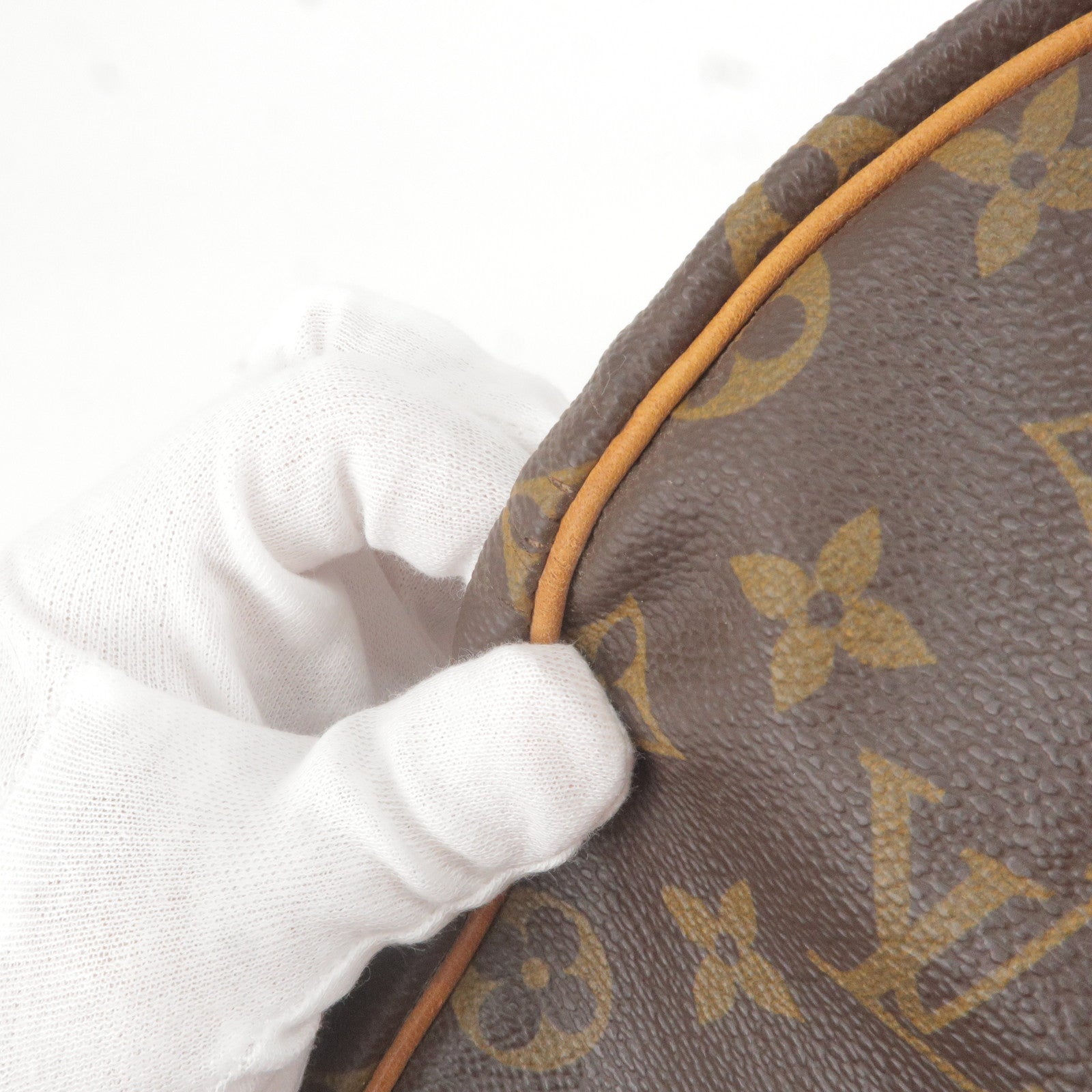 Louis Vuitton 2010 Pre-owned Rivington PM Shoulder Bag