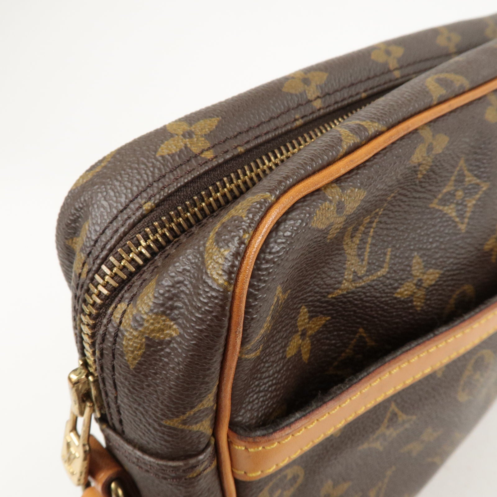 Sold at Auction: Louis VUITTON , Louis VUITTON Sac  Keepall  55cm en toile  Monogram et cuir naturel