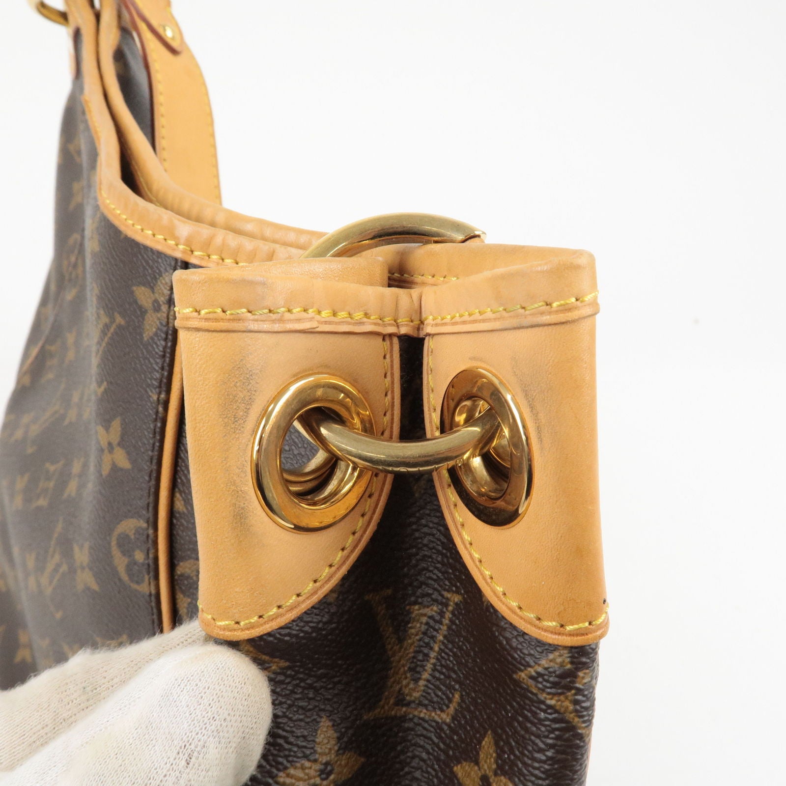 Louis Vuitton Galliera PM Bag in Monogram Canvas - Bags from David