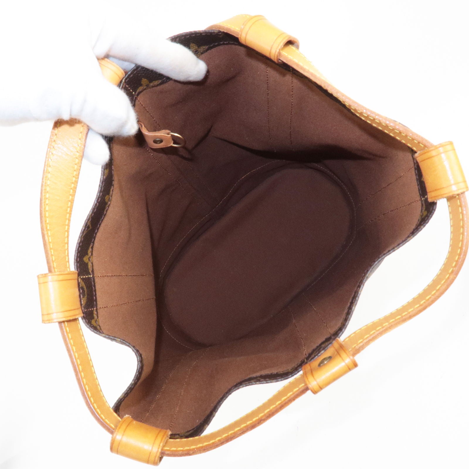 Louis Vuitton 2018 Lockme Bucket Bag - Black Bucket Bags, Handbags
