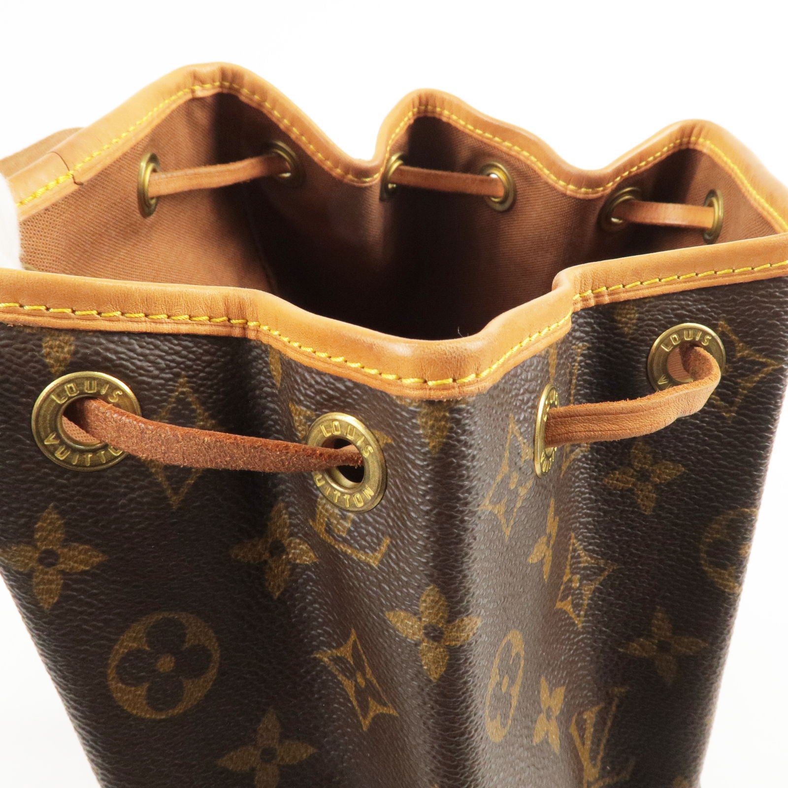 Louis Vuitton 2002 Pre-owned America's Cup Shoulder Bag